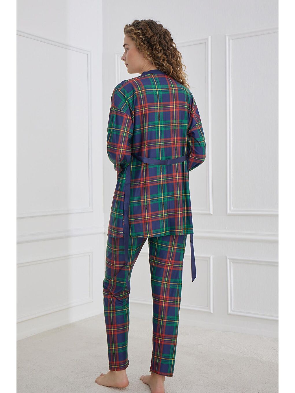 Kadın Ekose Desenli İp Askılı Sabahlıklı 3'Lü Pijama Takım | Lacivert 30201-966-2