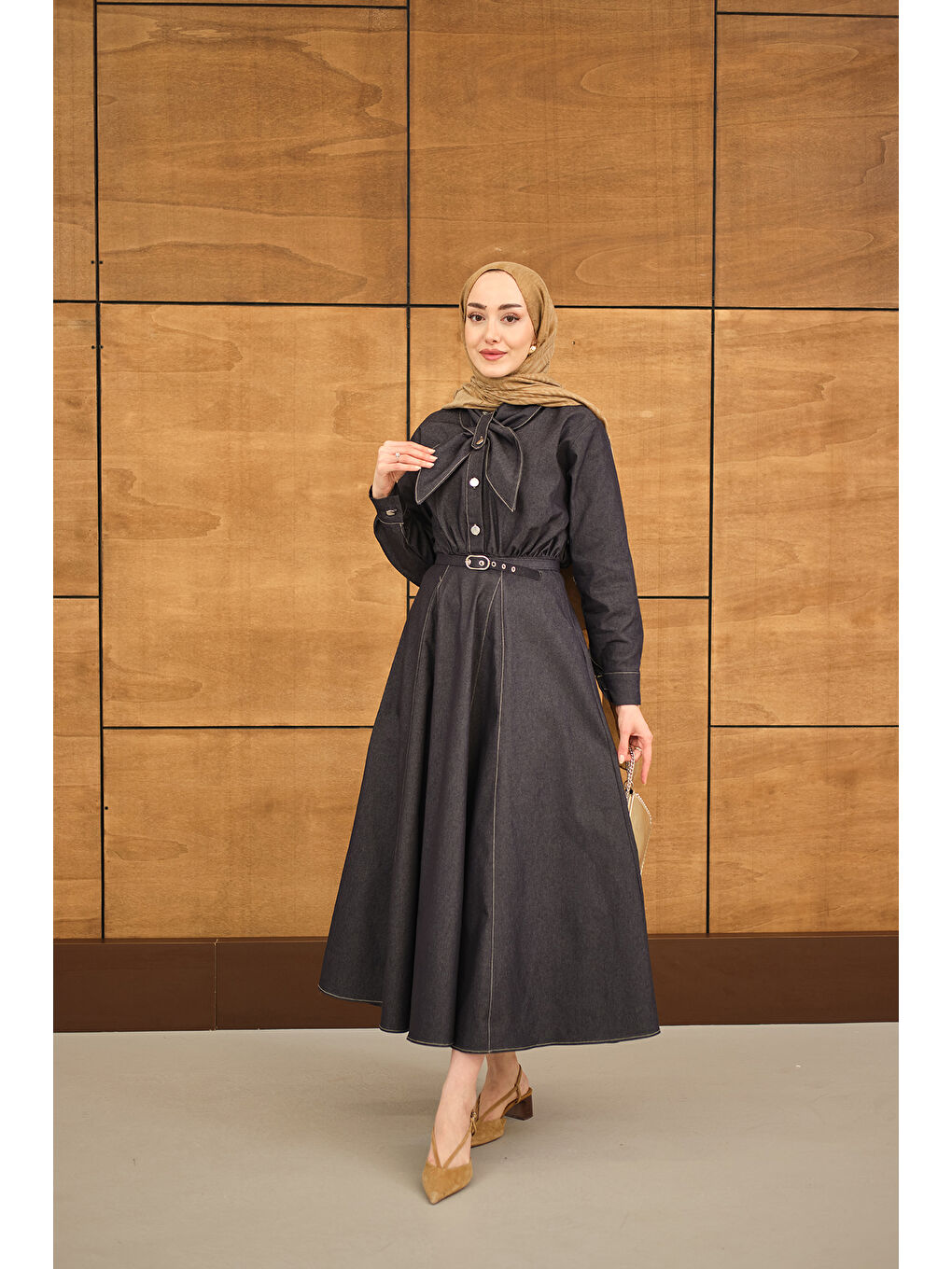 Kadın Süs Dikiş Detay Kemerli Elbise Lacivert