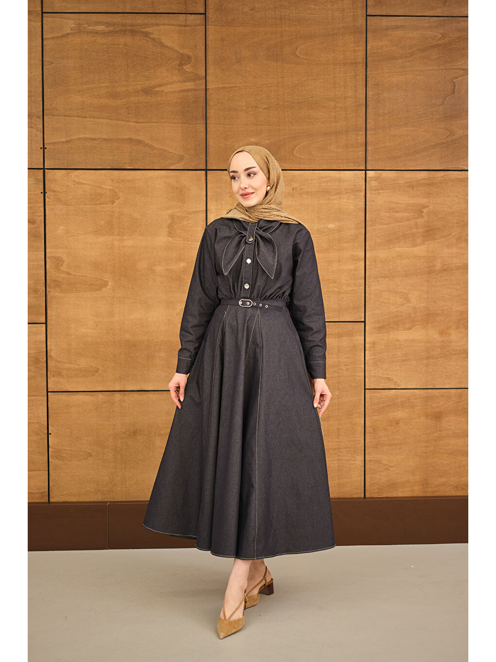 Kadın Süs Dikiş Detay Kemerli Elbise Lacivert-1