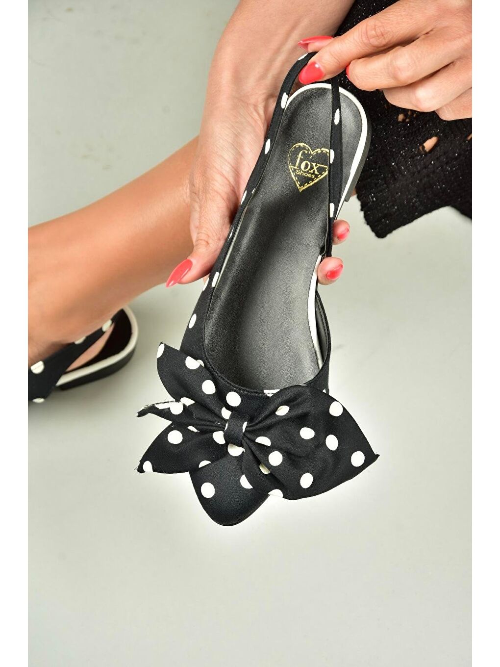 Siyah Puantiye_Beyaz Kadın Babet H726809004-1