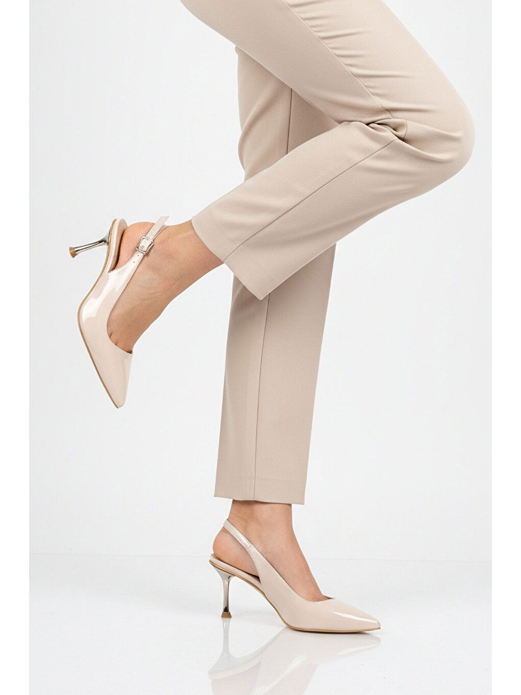 Bej Rugan Geniş Kalıp İnce Topuklu Kadın Abiye Ayakkabı 653122 Z
