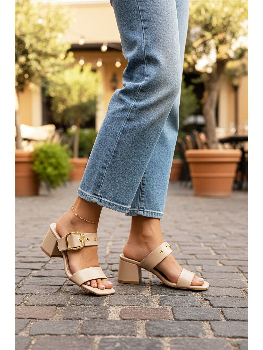 Bej Çift Bantlı Kadın Topuklu Terlik 318139 Z-3