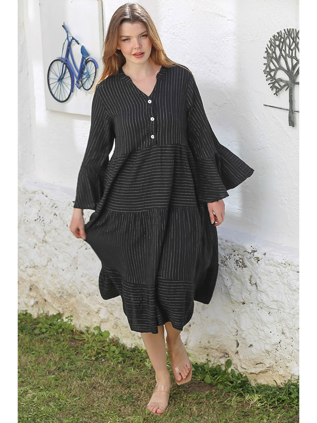 Siyah Hakim Yaka İspanyol Kol Çizgili Yıkamalı Etek Ucu Fırfırlı Casual Dokuma Elbise 125 53-1