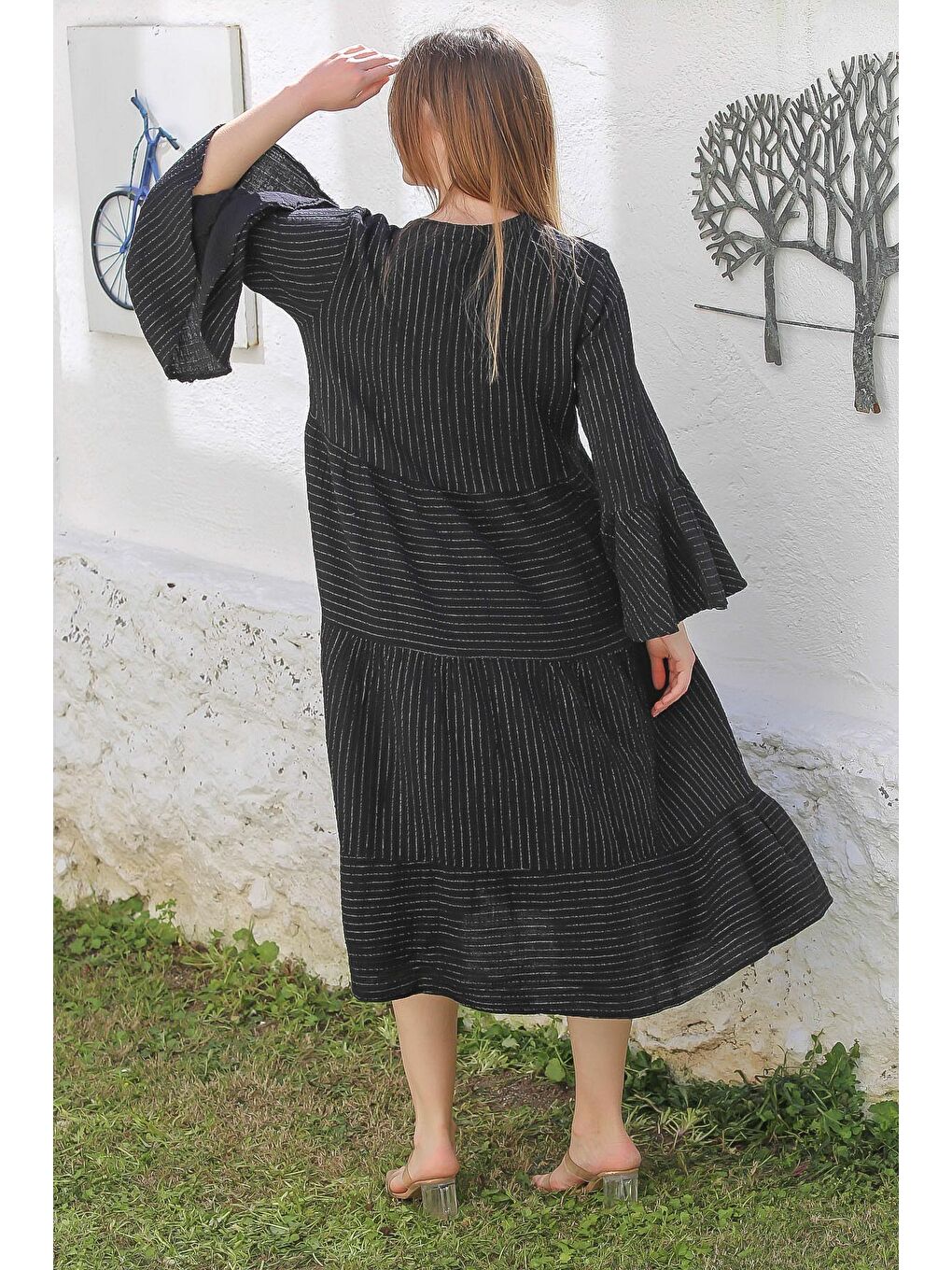 Siyah Hakim Yaka İspanyol Kol Çizgili Yıkamalı Etek Ucu Fırfırlı Casual Dokuma Elbise 125 53-7