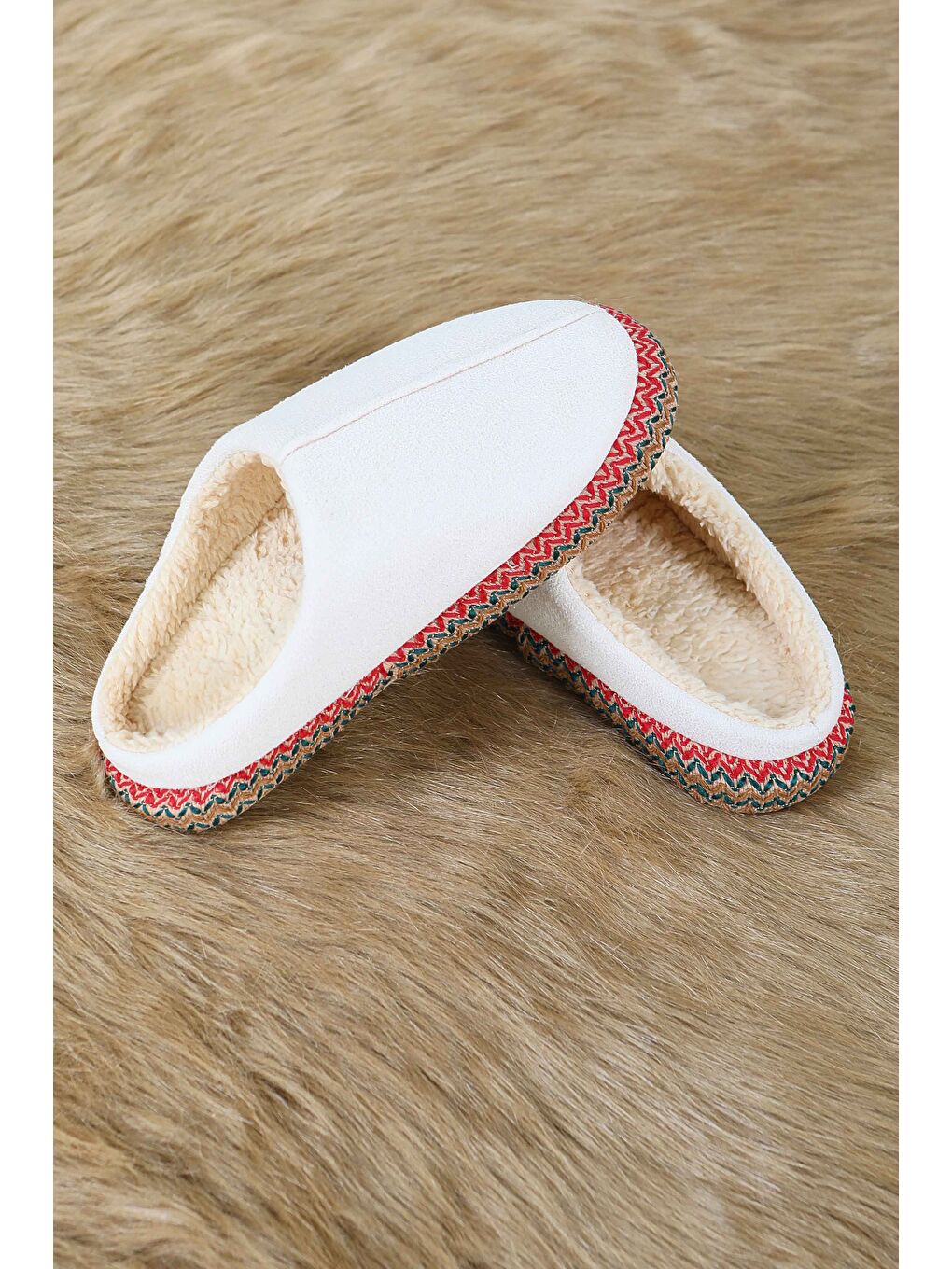 Ekru Kadın Krem Yanları Nakışlı Ev Terliği - 27781-KREM-3