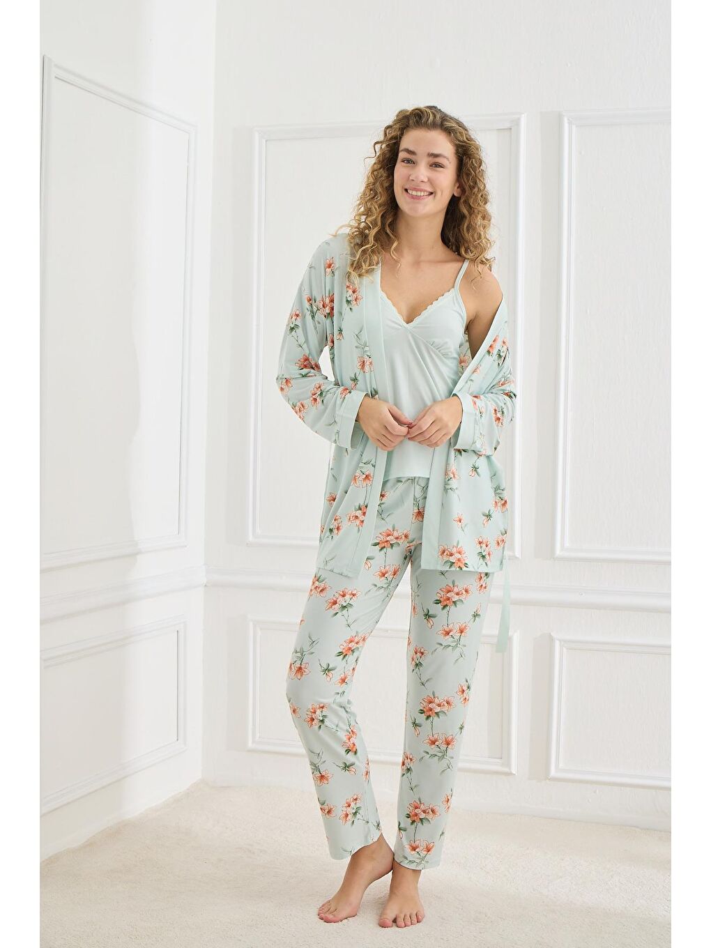 Yeşil Kadın Çiçek Desenli İp Askılı Sabahlıklı 3'Lü Pijama Takım | Mint 30201-948