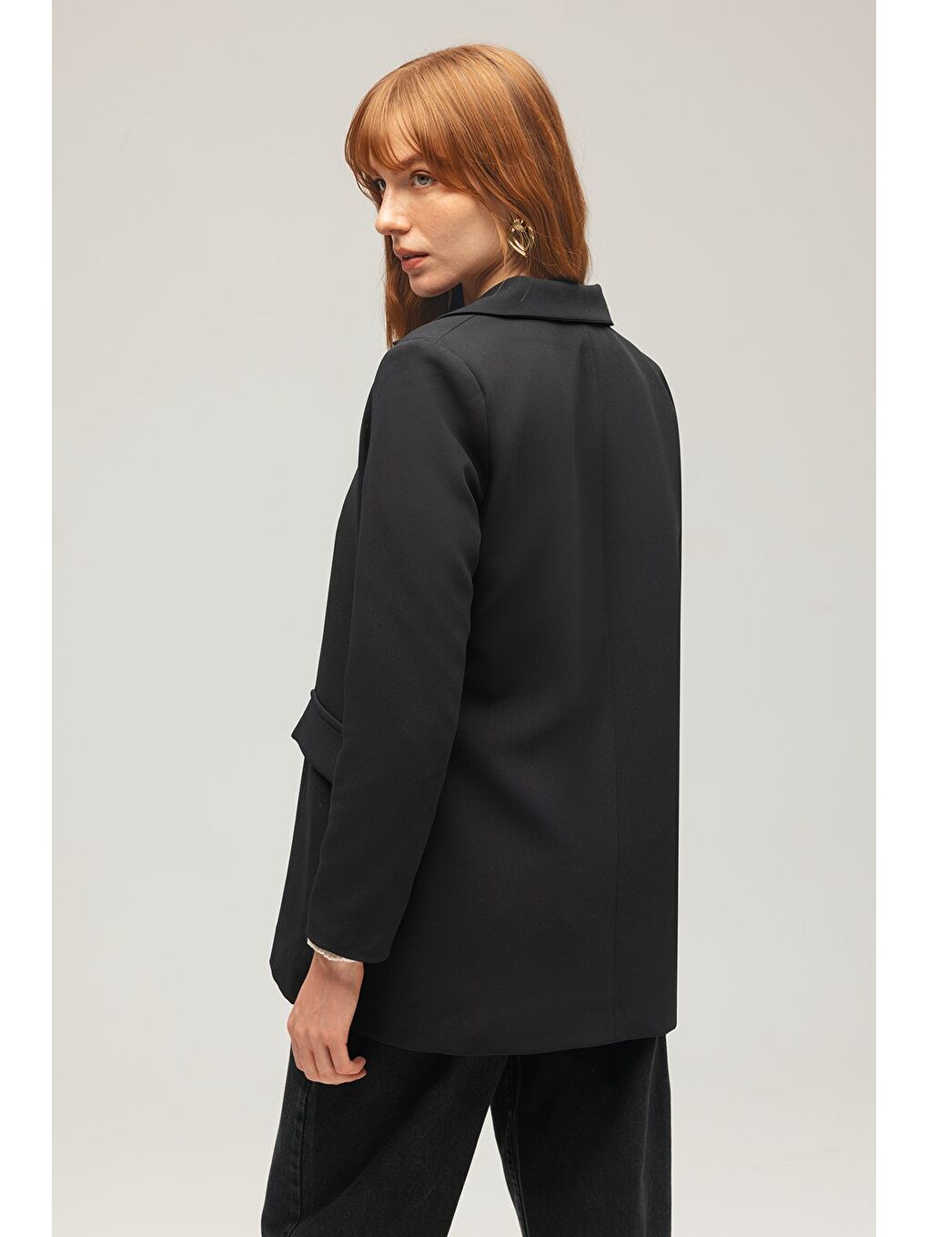 Siyah Kadın Tek Düğmeli Dokuma Kruvaze Blazer Ceket - Kuşaklı-3