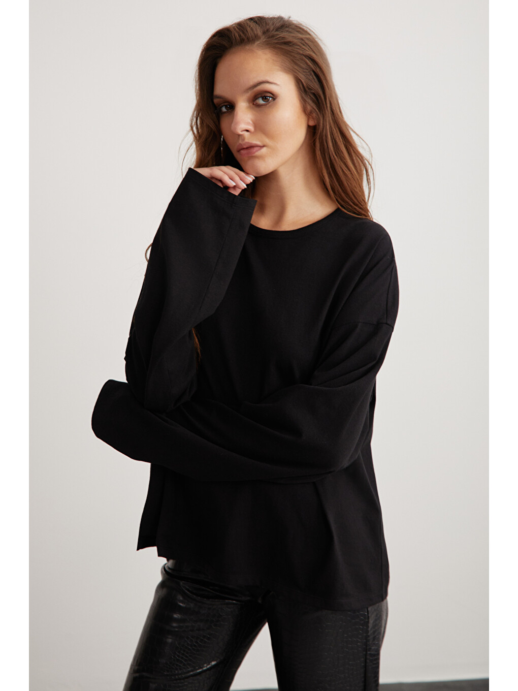 Siyah BASIL Kadını Oversize %100 Organik Pamuk Örme Uzun Kol SİYAH T-Shirt-4