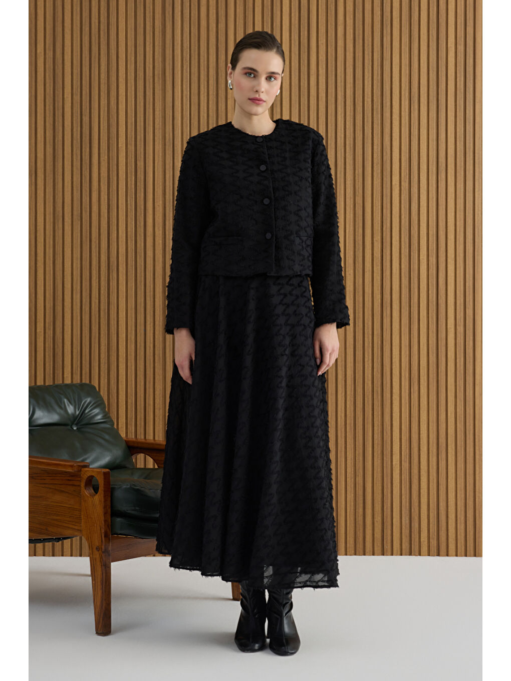 Siyah Püskül Dokulu Viscon Etek-1