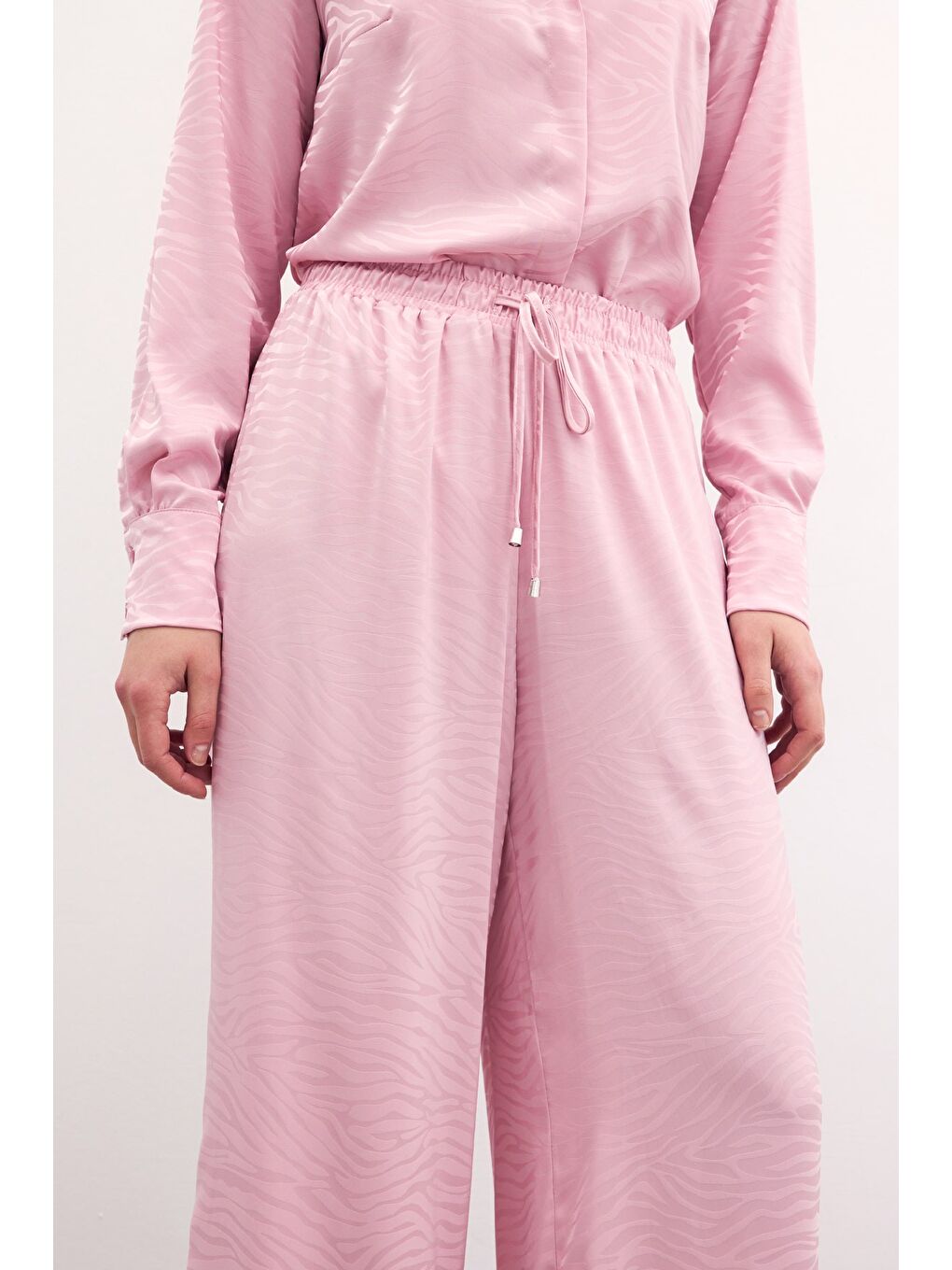 Pembe Zebra Desenli Salaş Pantolon - Pudra-4