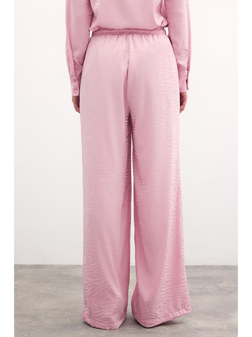 Pembe Zebra Desenli Salaş Pantolon - Pudra-6