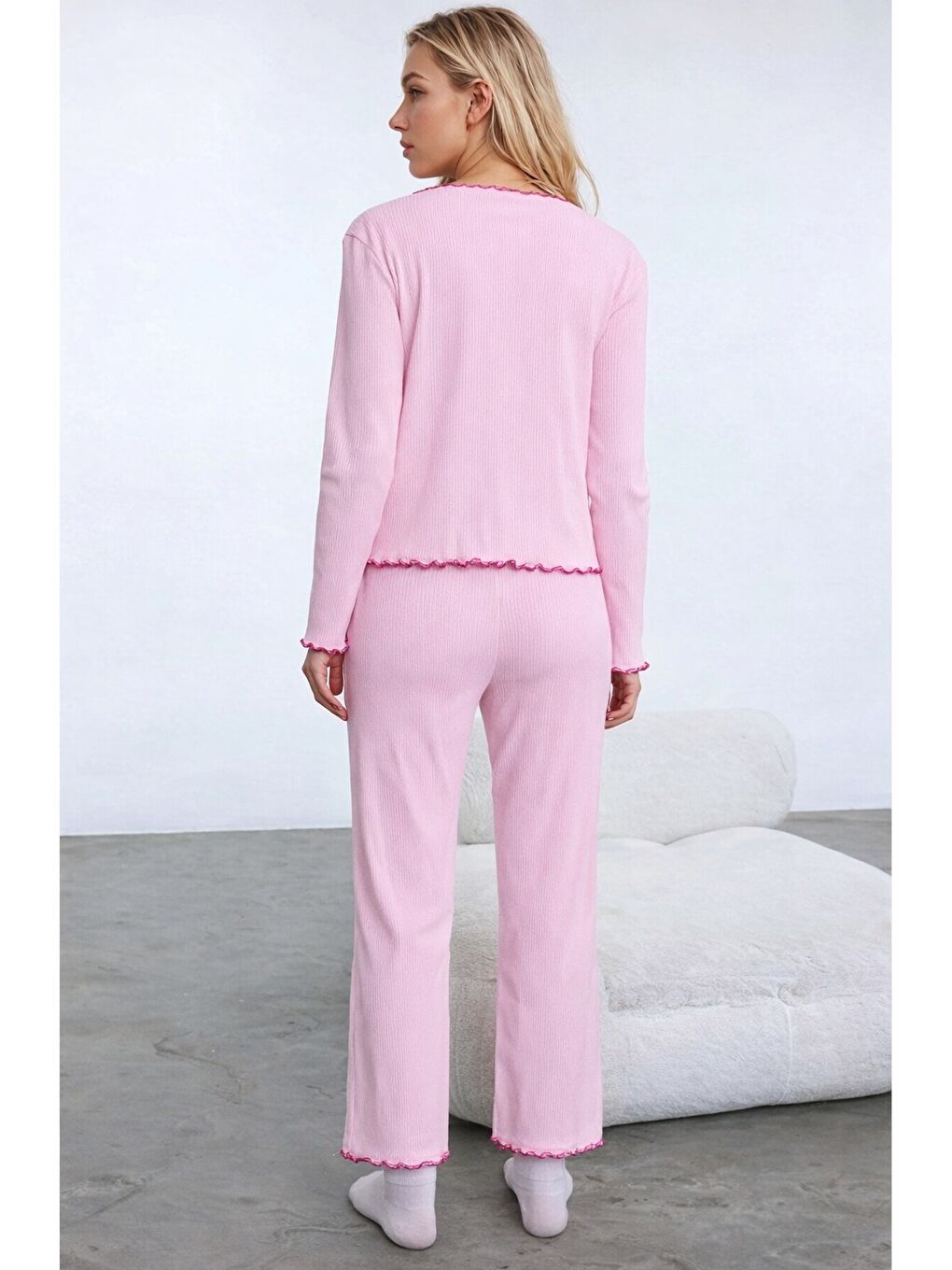 Pembe Pamuklu Dantel ve Fiyonk Detaylı Fitilli Örme Pijama Takımı-1