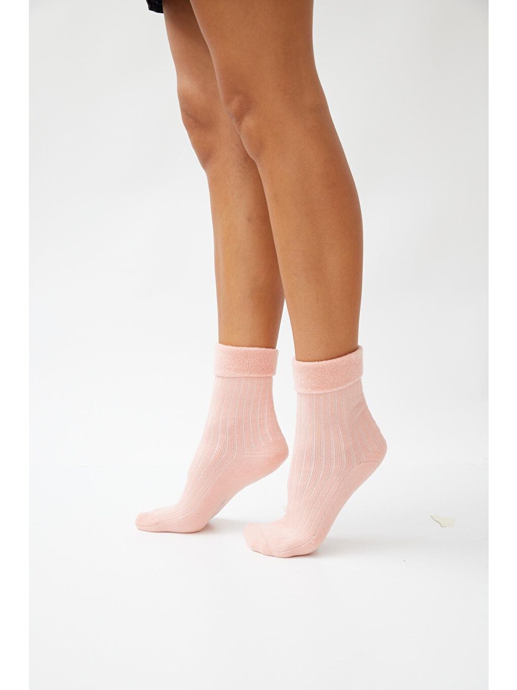 Kadın Pembe Renkli Havlu Soket Çorap