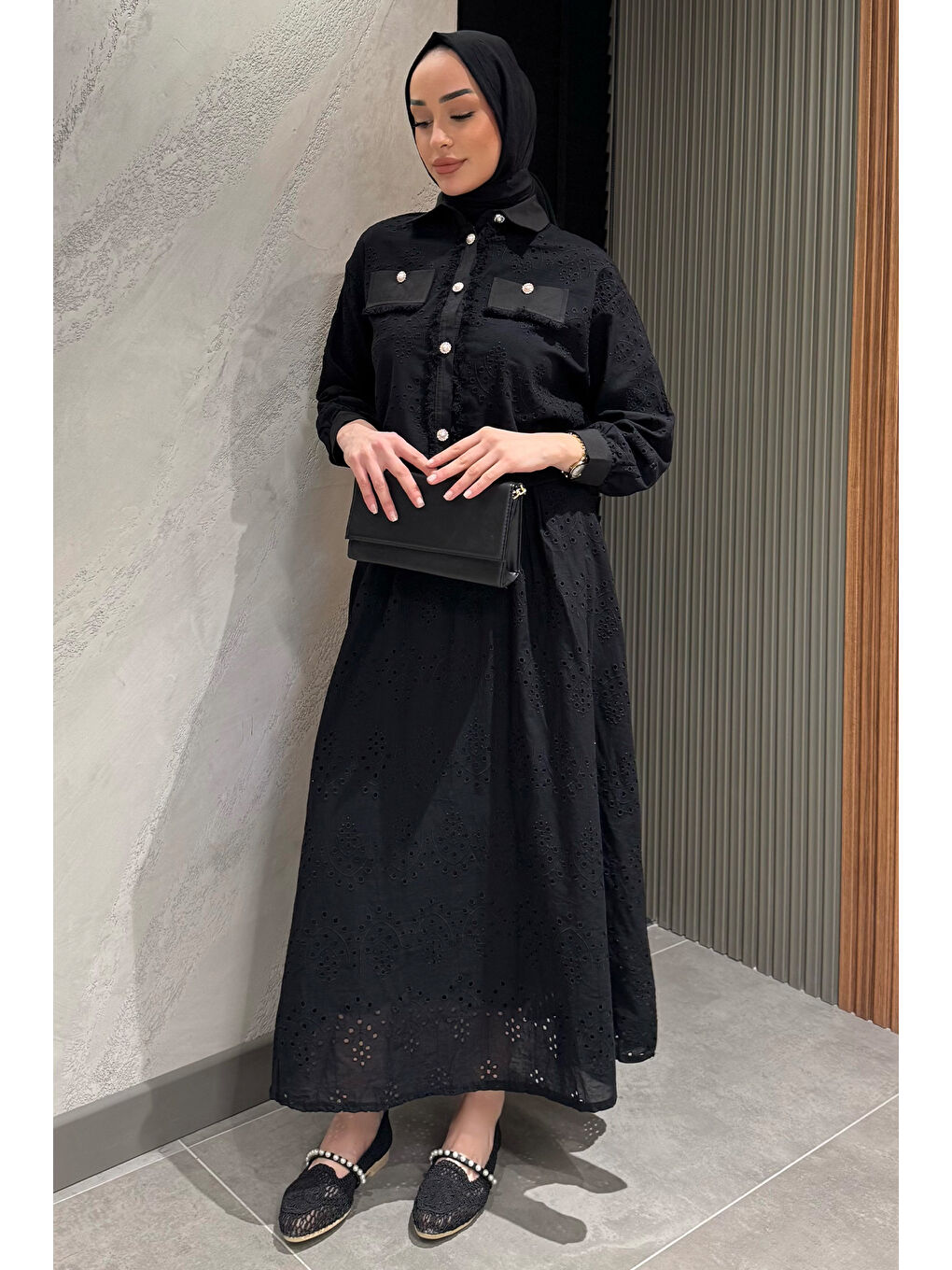 Siyah Kadın Püskül Detaylı İnci Düğmeli Fistolu Tesettür Gömlek Etek İkili Takım-3