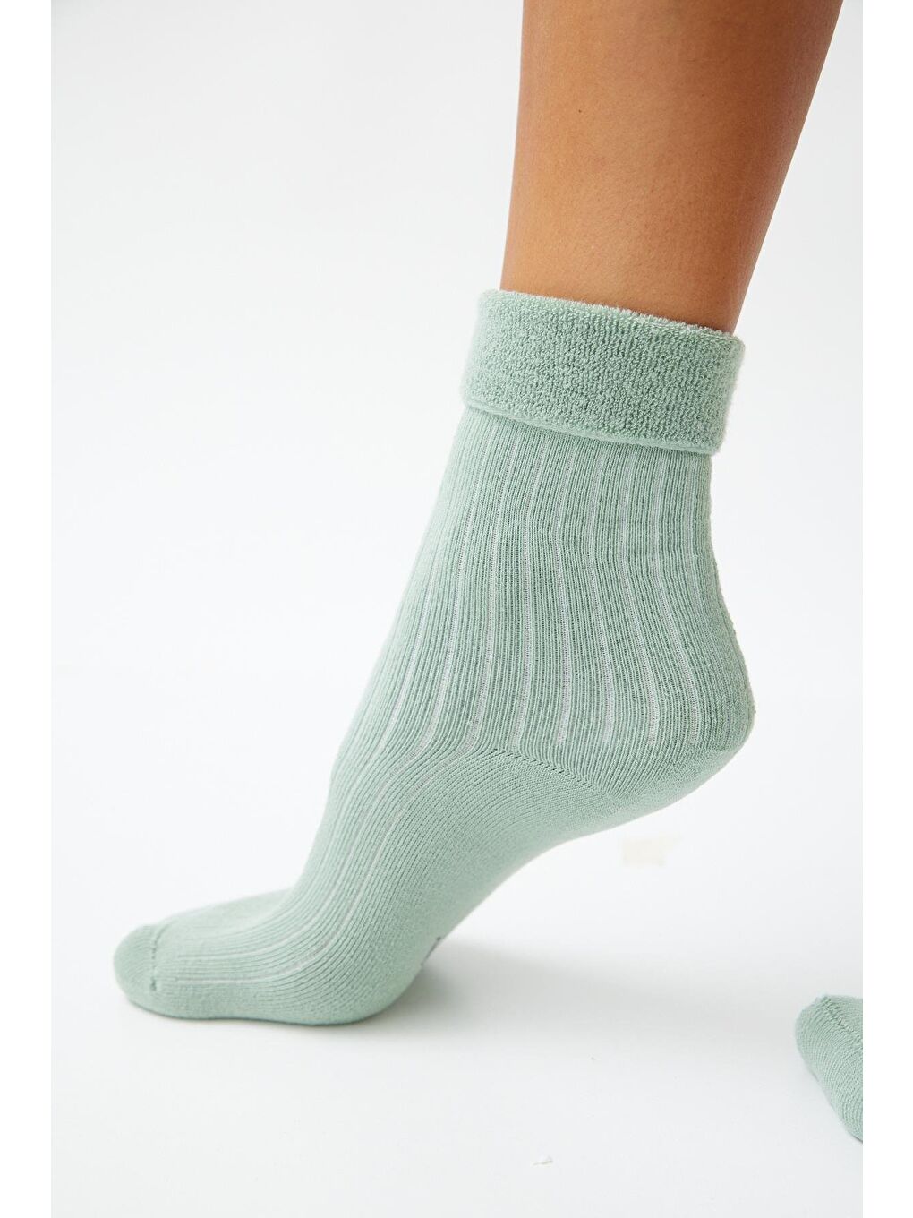 Kadın Yeşil Renkli Havlu Soket Çorap-1