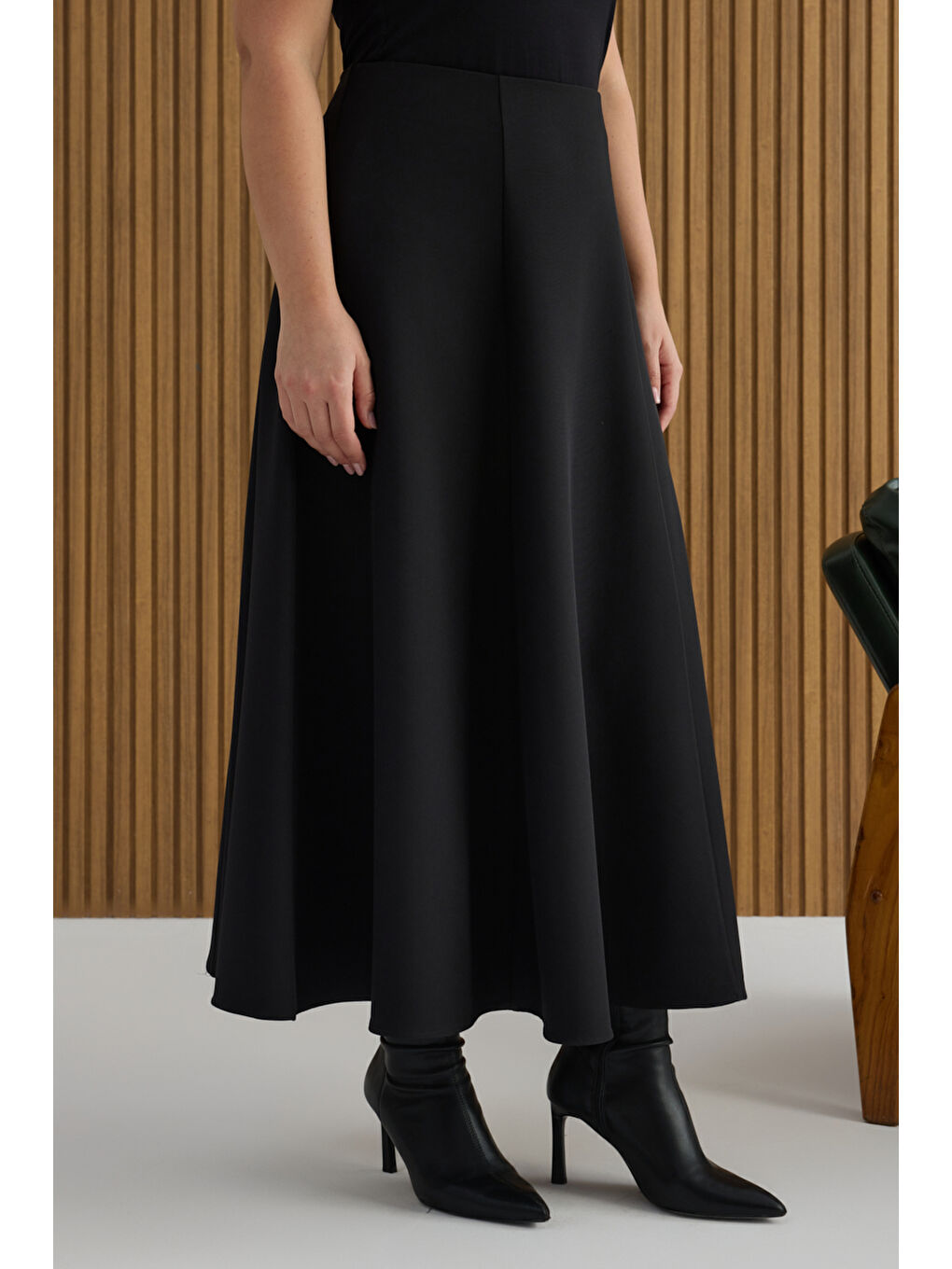 Siyah Kuplu Kloş Etek-3