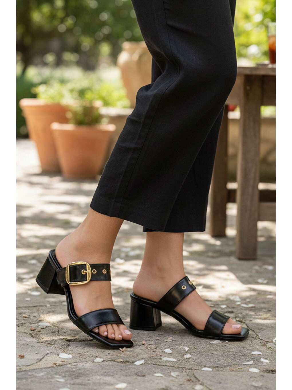 Siyah Çift Bantlı Kadın Topuklu Terlik 318139 Z-3