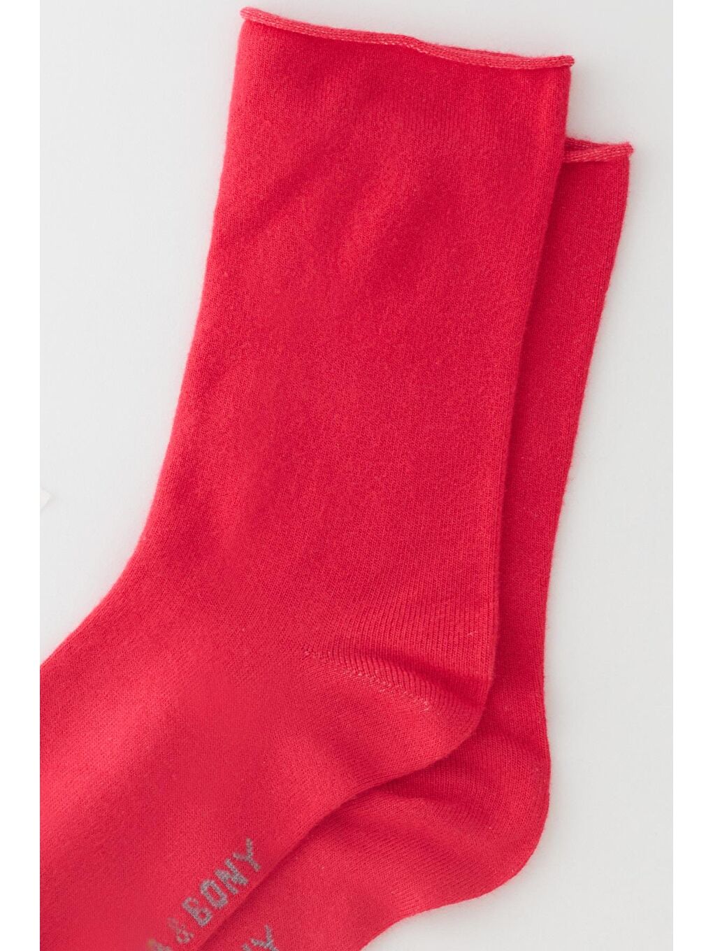 Kadın Koyu Pembe Renkli Lastiksiz Modal Kumaş İnce Soket Çorap-1