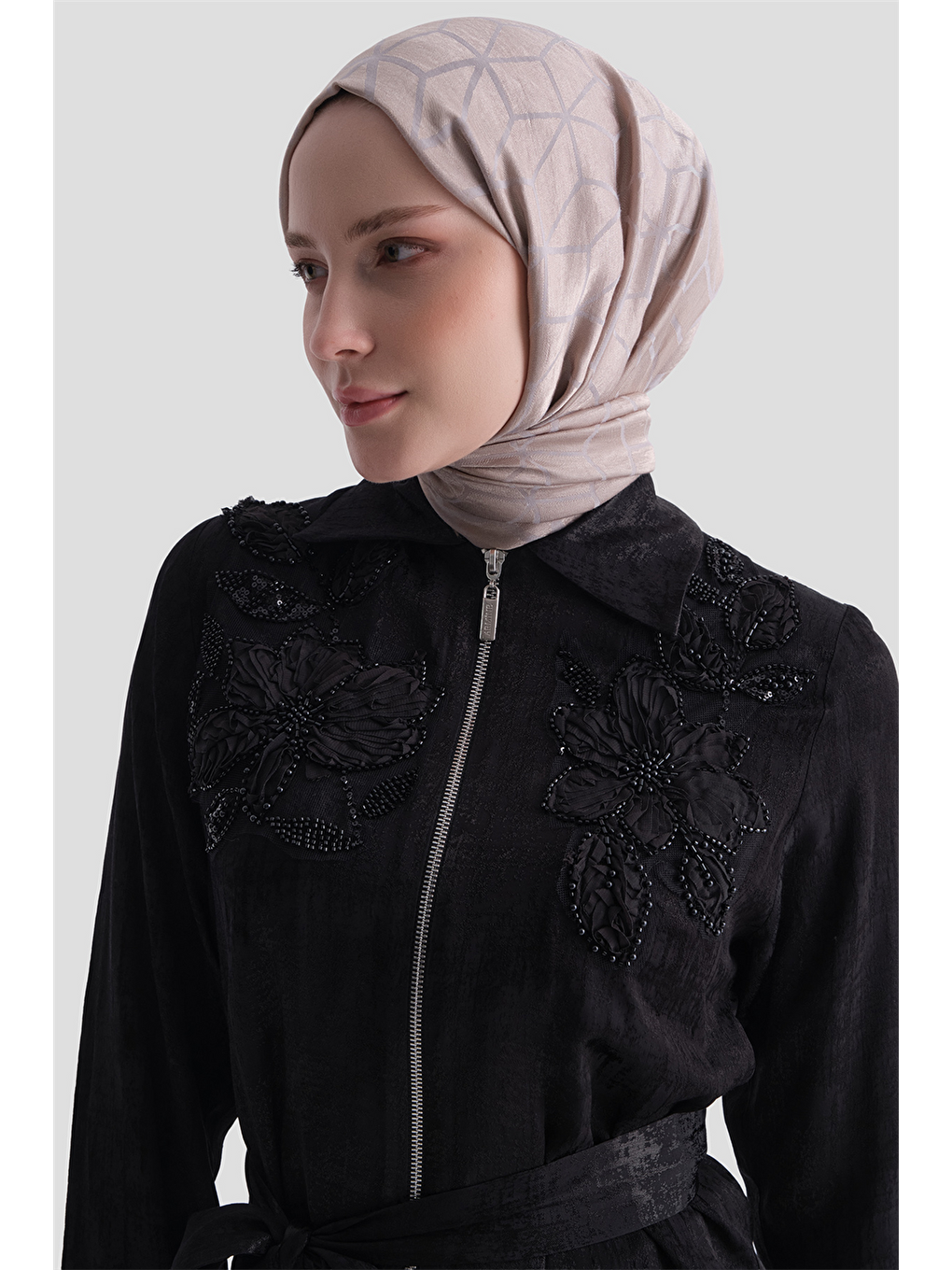 Nakış Detaylı Ceketli Takım Siyah-4