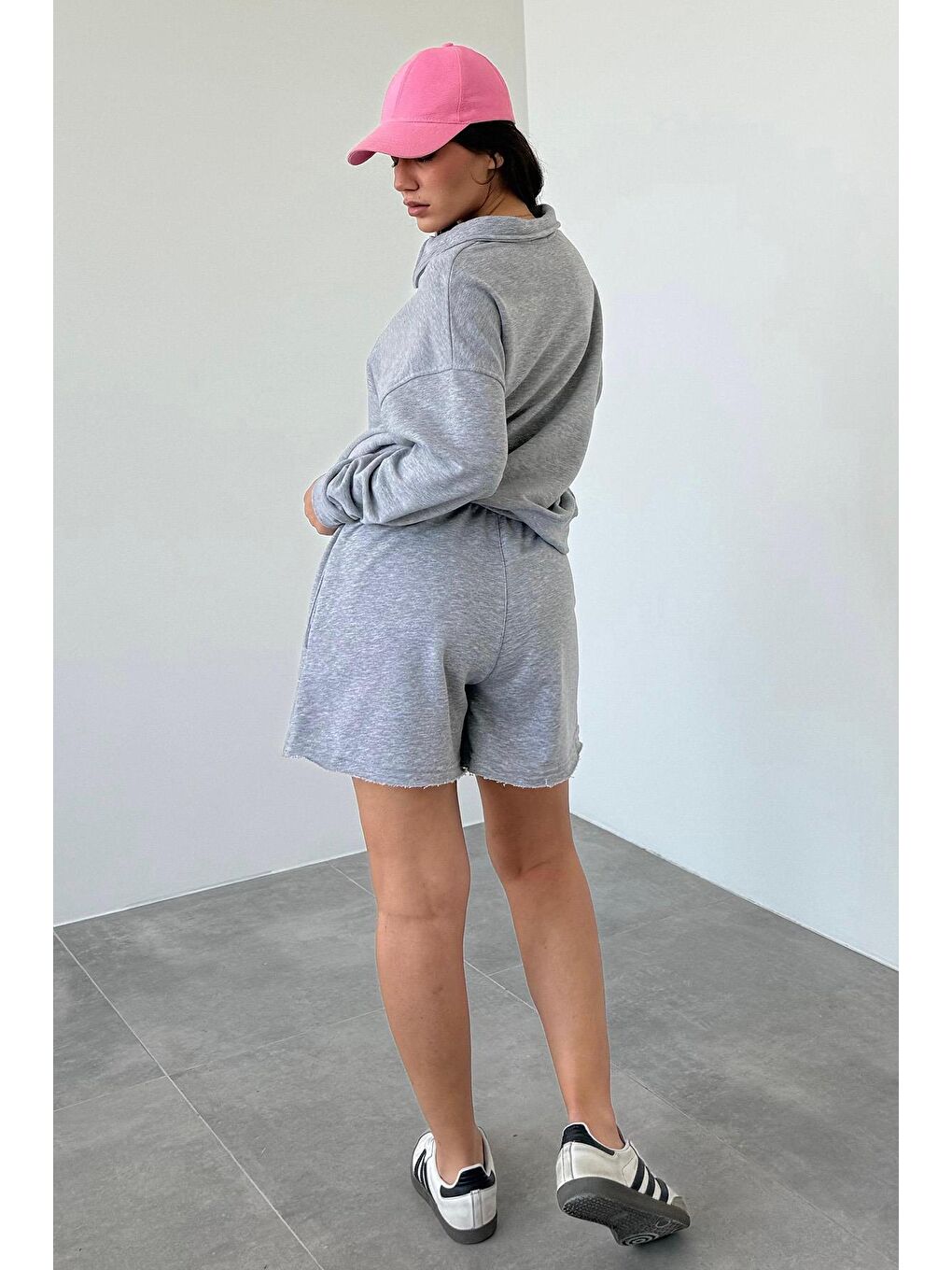 Gri Polo Yaka Kadın Şort Sweatshirt Takım Mg2375-4