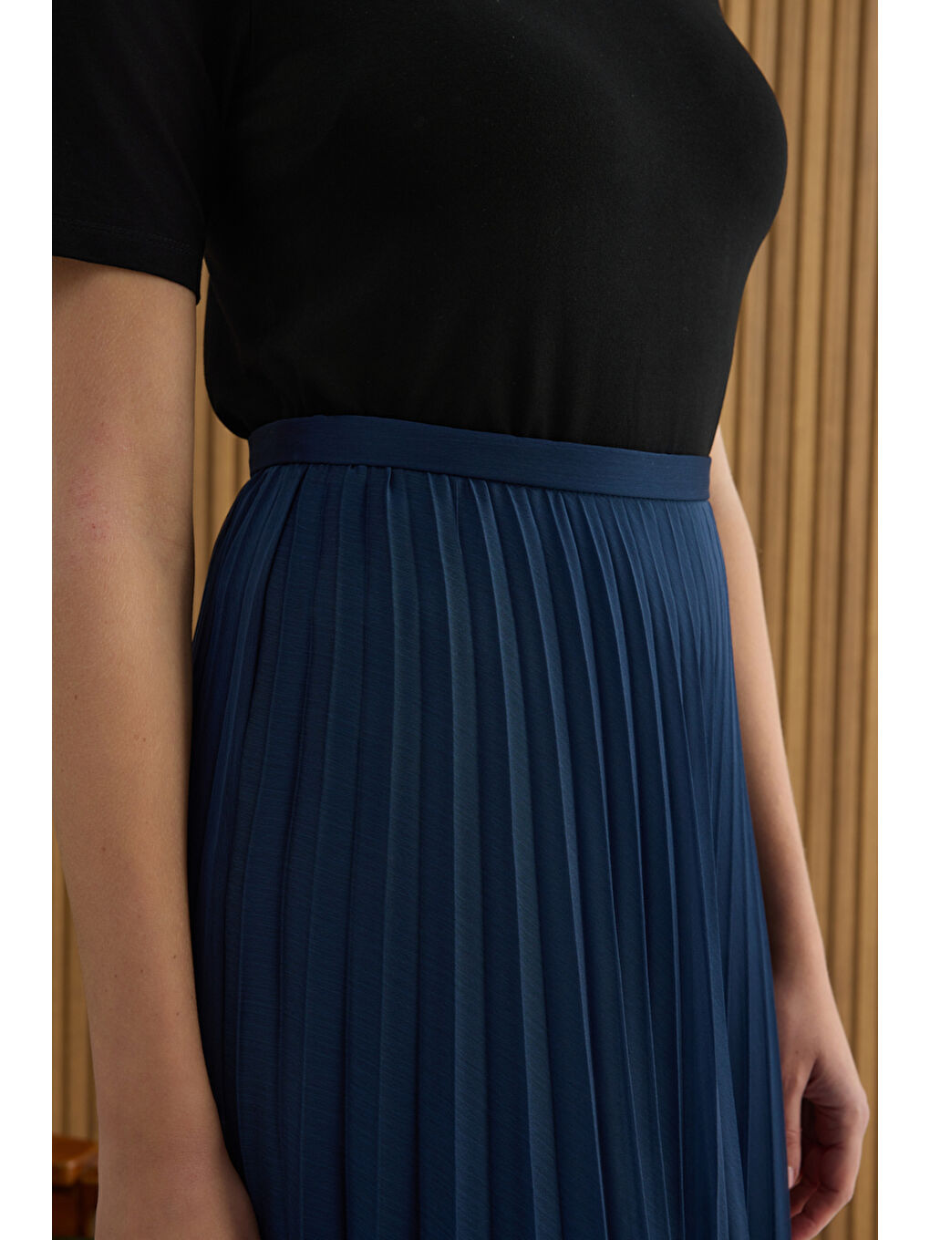 Lacivert Volanlı Pilise Etek-4