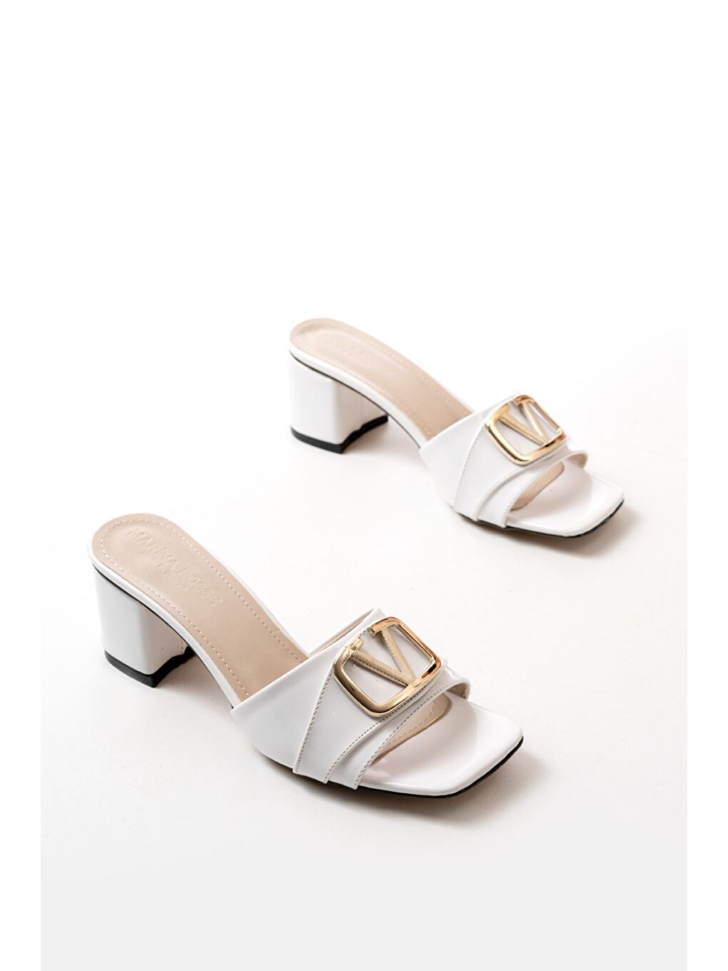 Kadın Bonita Beyaz Rugan Topuklu Terlik