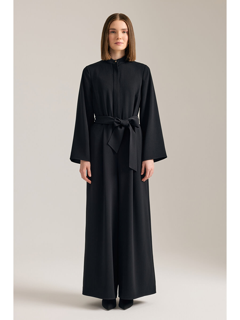 Siyah Hakim Yaka , Kuşak Bağlamalı Dökümlü Tulum-2