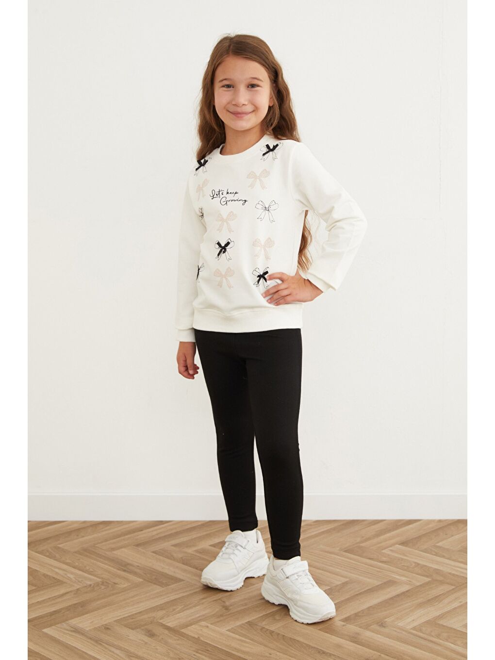 Ekru Kurdele Baskılı Bisiklet Yaka Kız Çocuk Sweatshirt