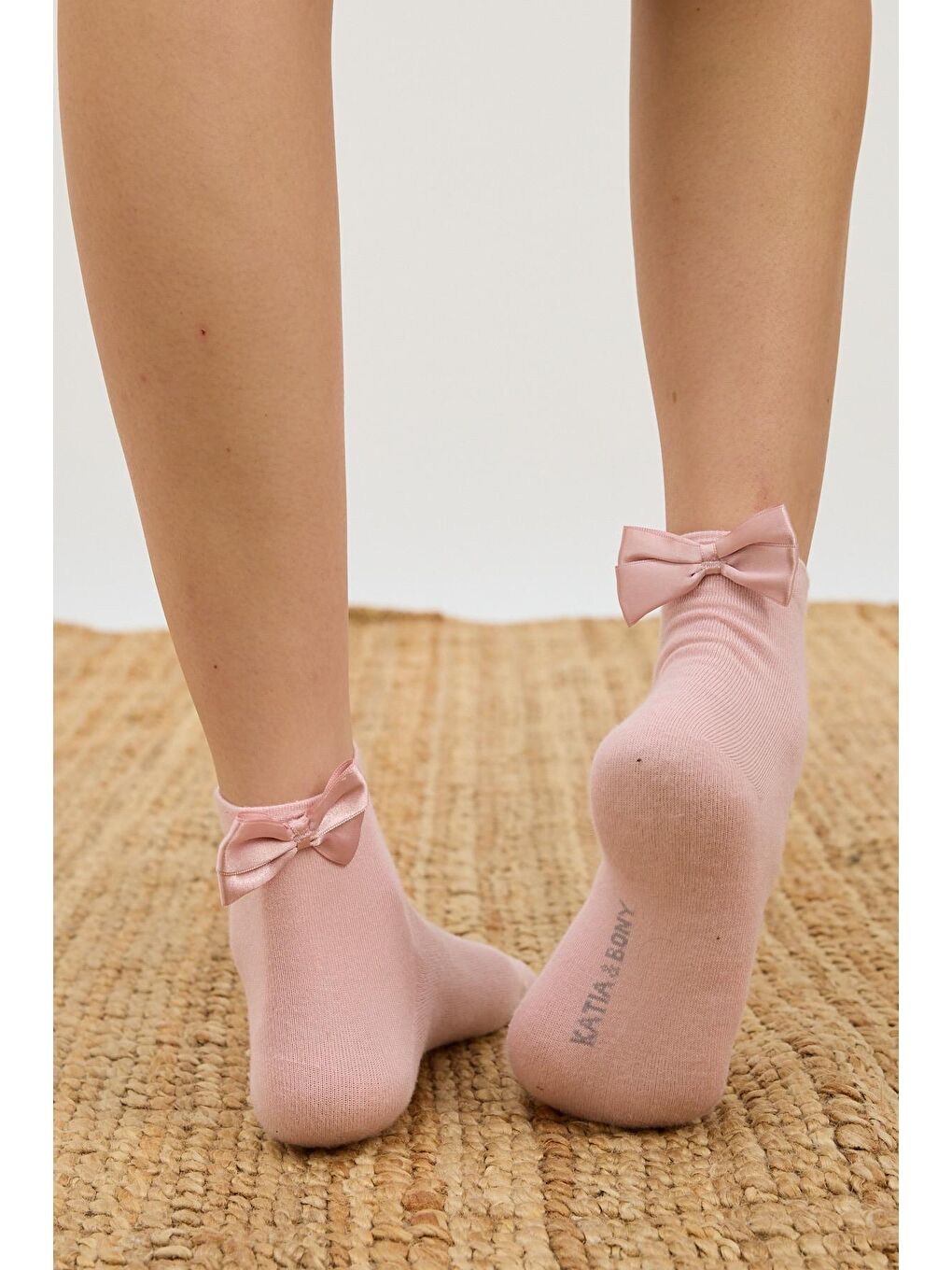 Kadın Fiyonklu Modal Soket Çorap Pembe-1