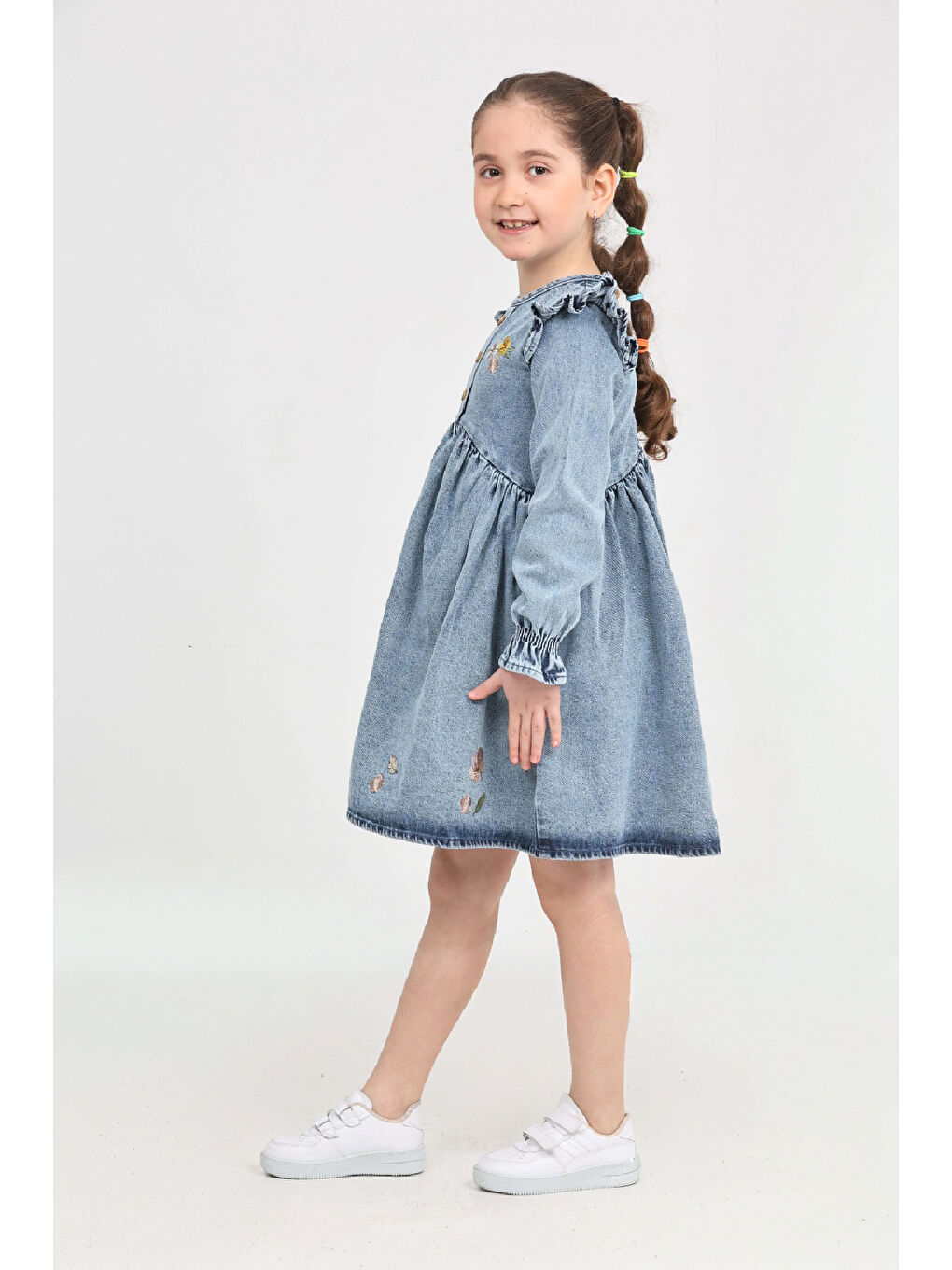 İndigo Kız Çocuk Papatya Nakışlı Omuz Fırfırlı Jean Elbise 12466-2