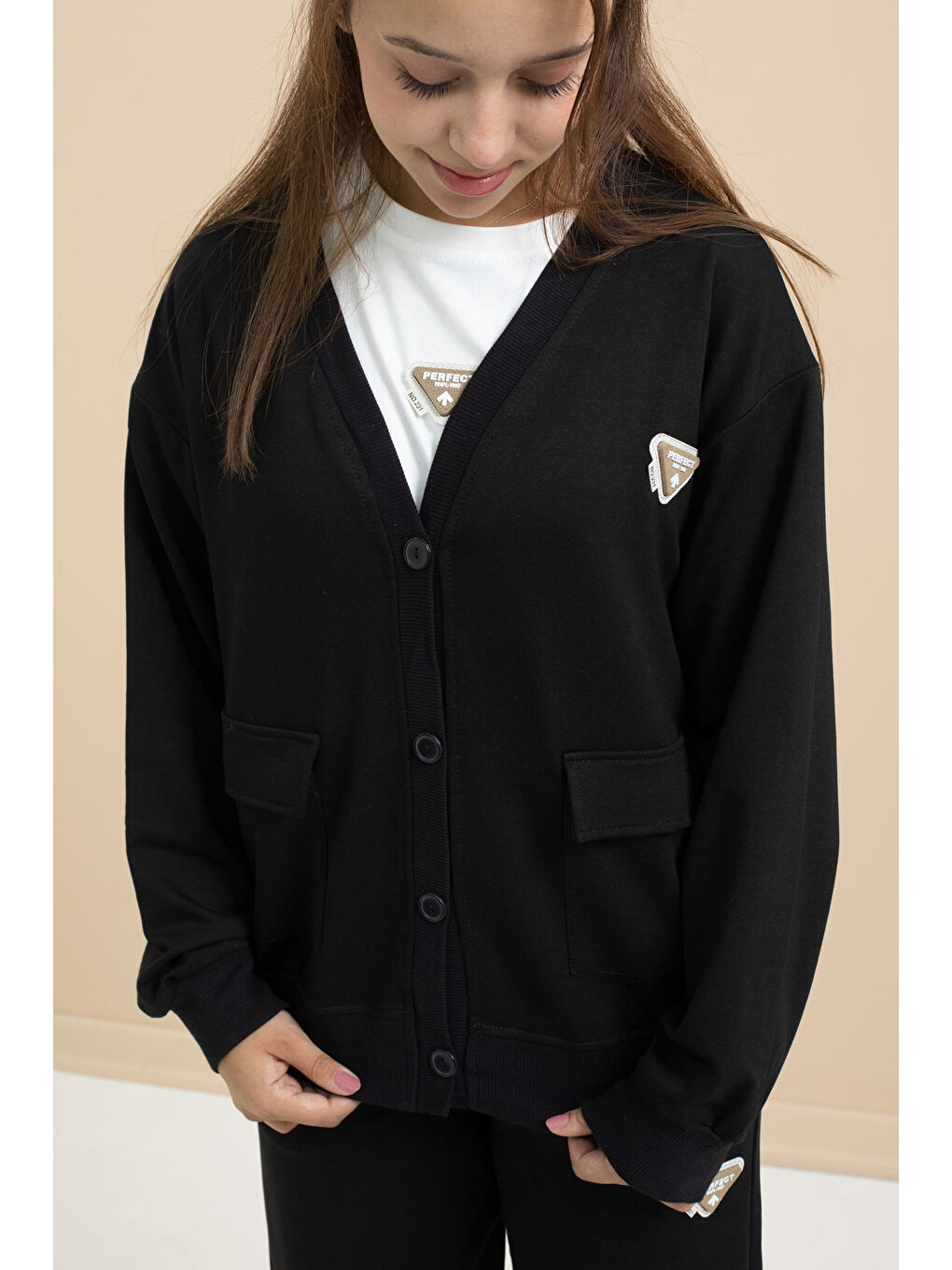 Siyah Logo Detaylı Düğmeli Hırkalı kız Çocuk Yırtmaçlı 3'lü Atl-Üst Takım 21374-3