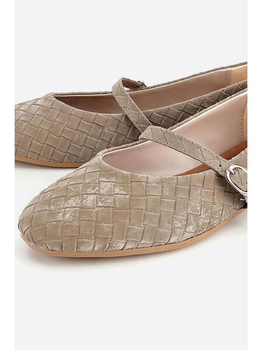 Bej Kadın Vizon Örgü Detaylı Günlük Düz Tabanlı Babet-2