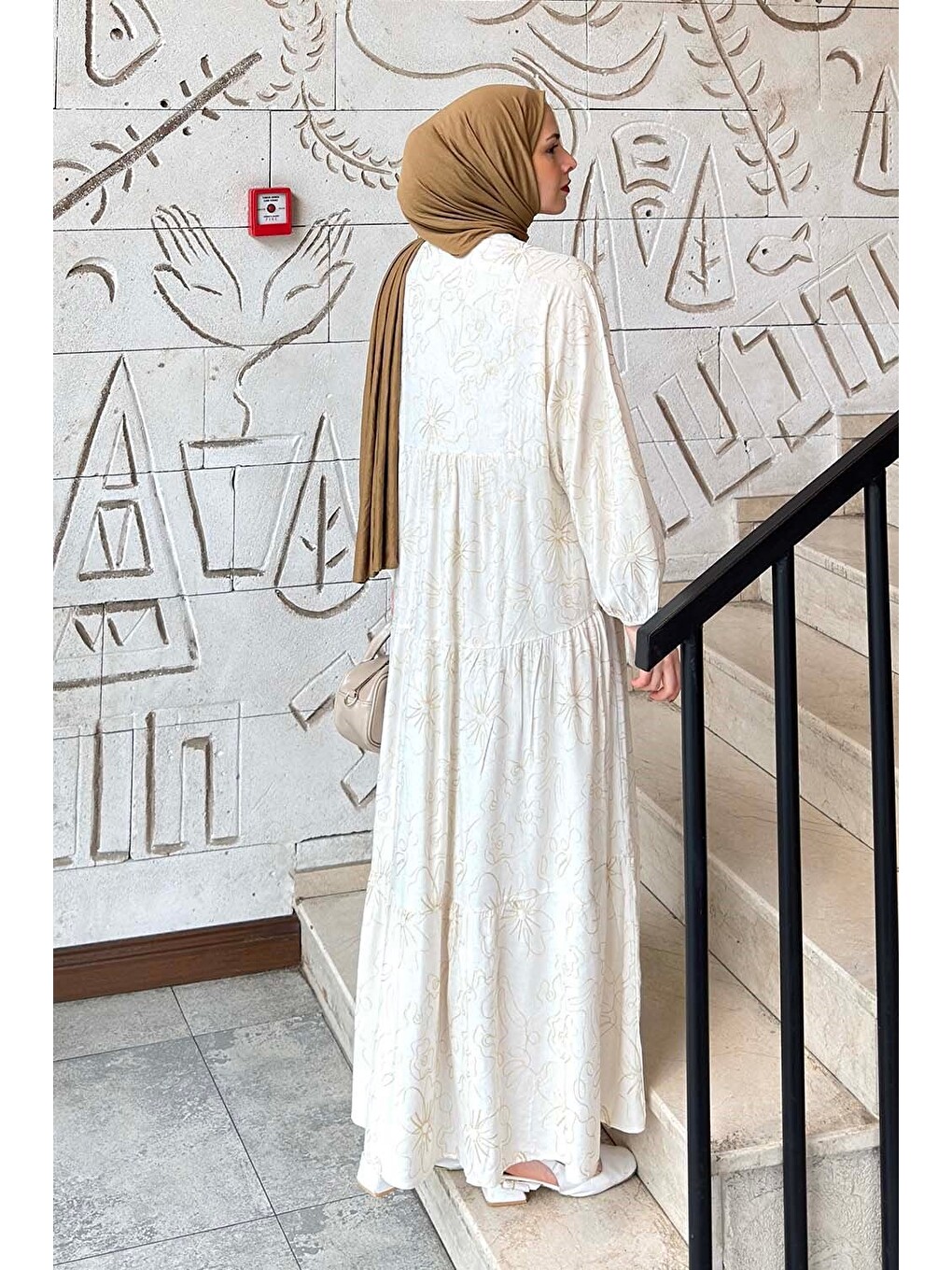 Katleya Model İşlemeli Elbise Ekru-3