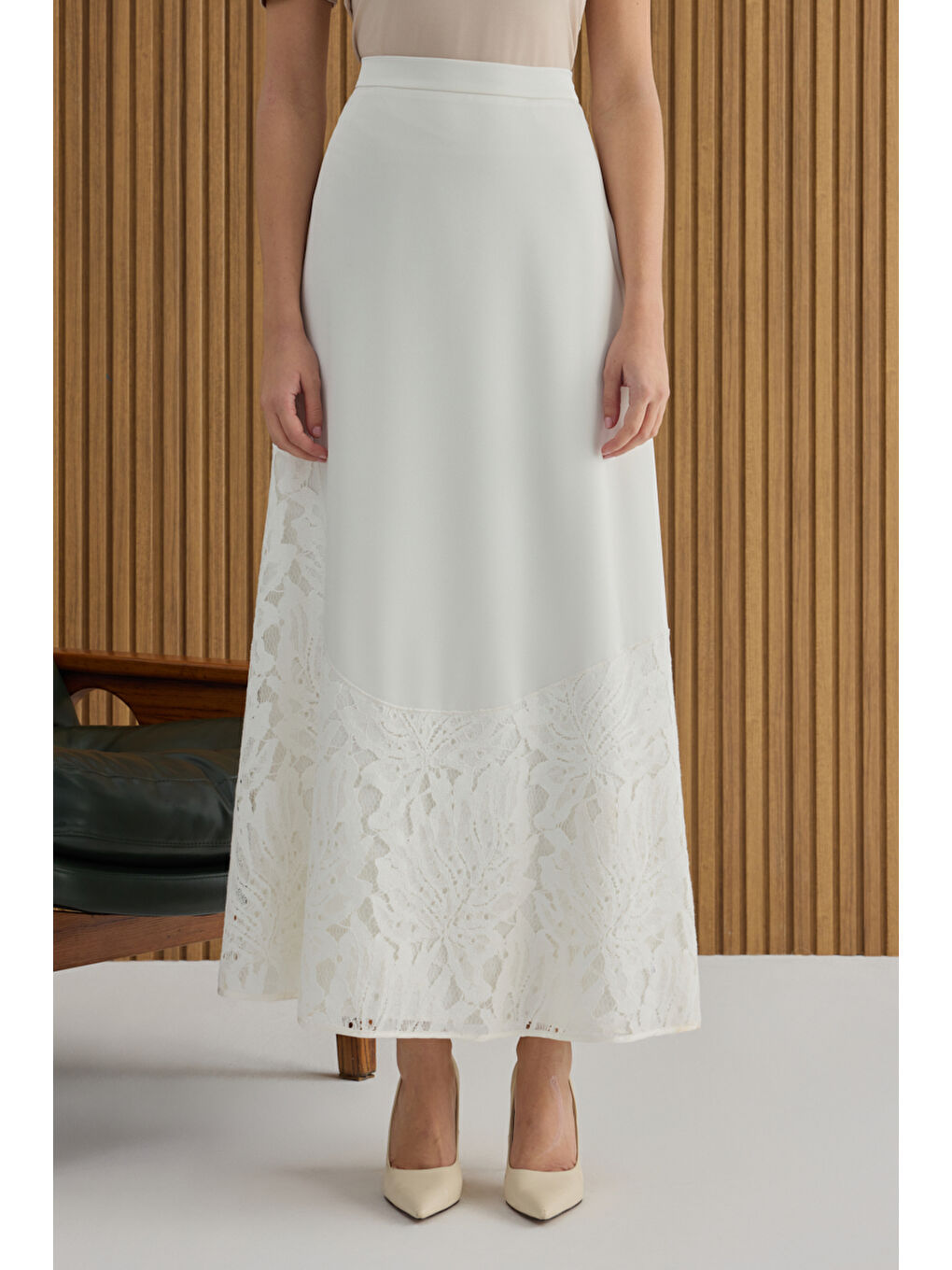 Ekru Dantel Garnili Etek-1