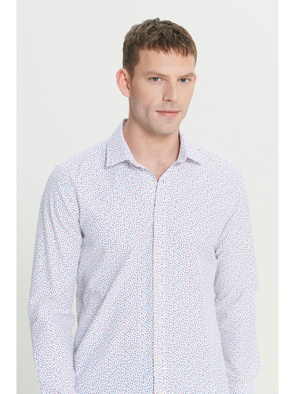 Erkek Beyaz Kırmızı Pamuklu Slim Fit Dar Kesim Klasik Yaka Baskılı Gömlek-1