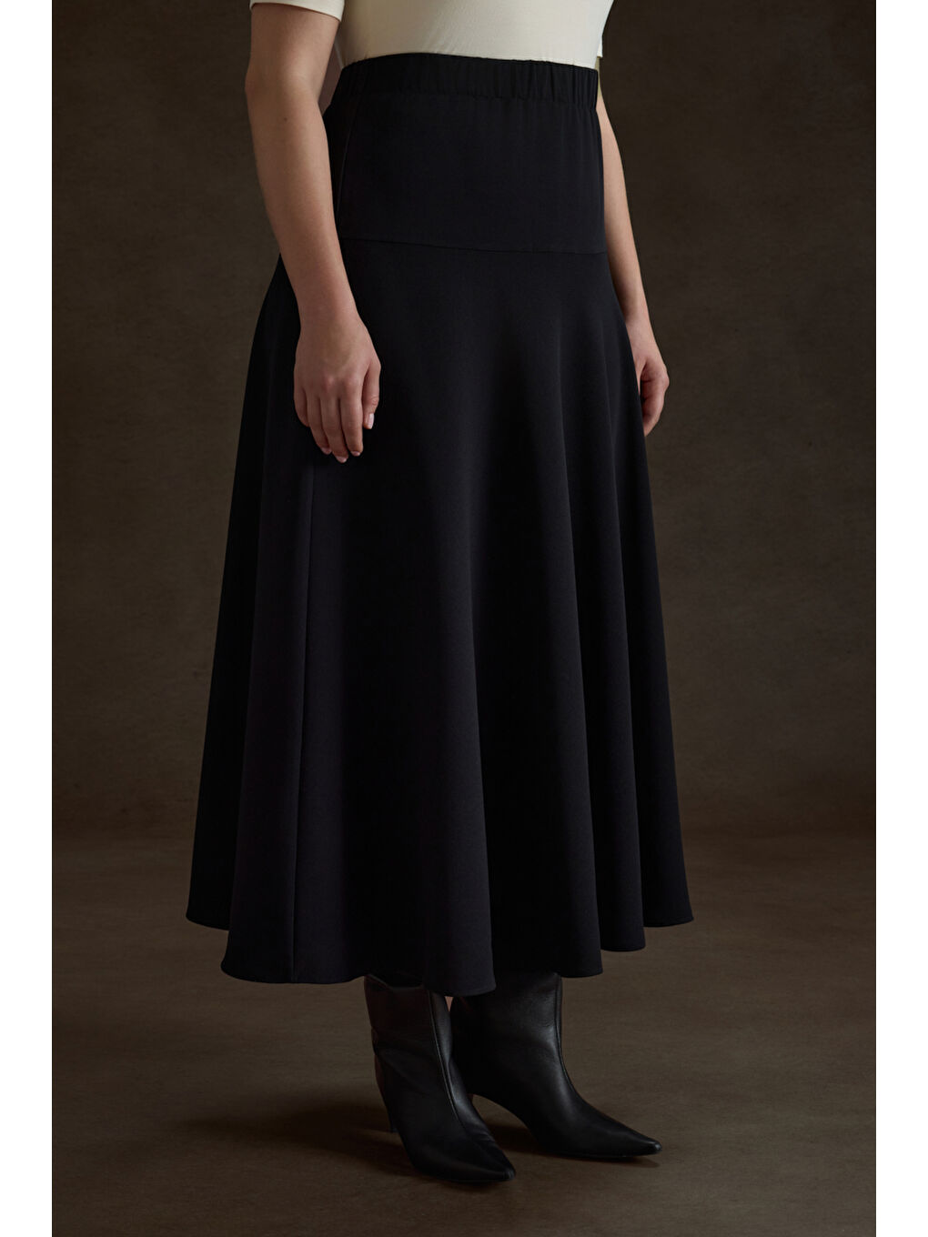 Siyah Beli Lastikli Etek-3
