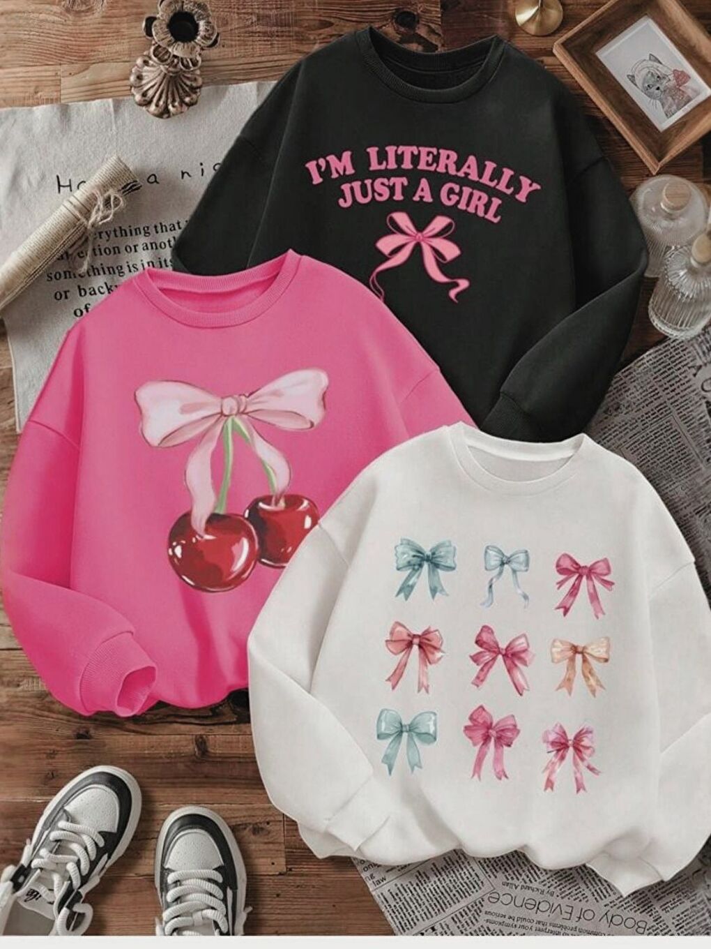 Karışık 3lü Set ÇOKLU KURDELE Baskılı Siyah Pembe Beyaz Bisiklet Yaka Sweatshirt
