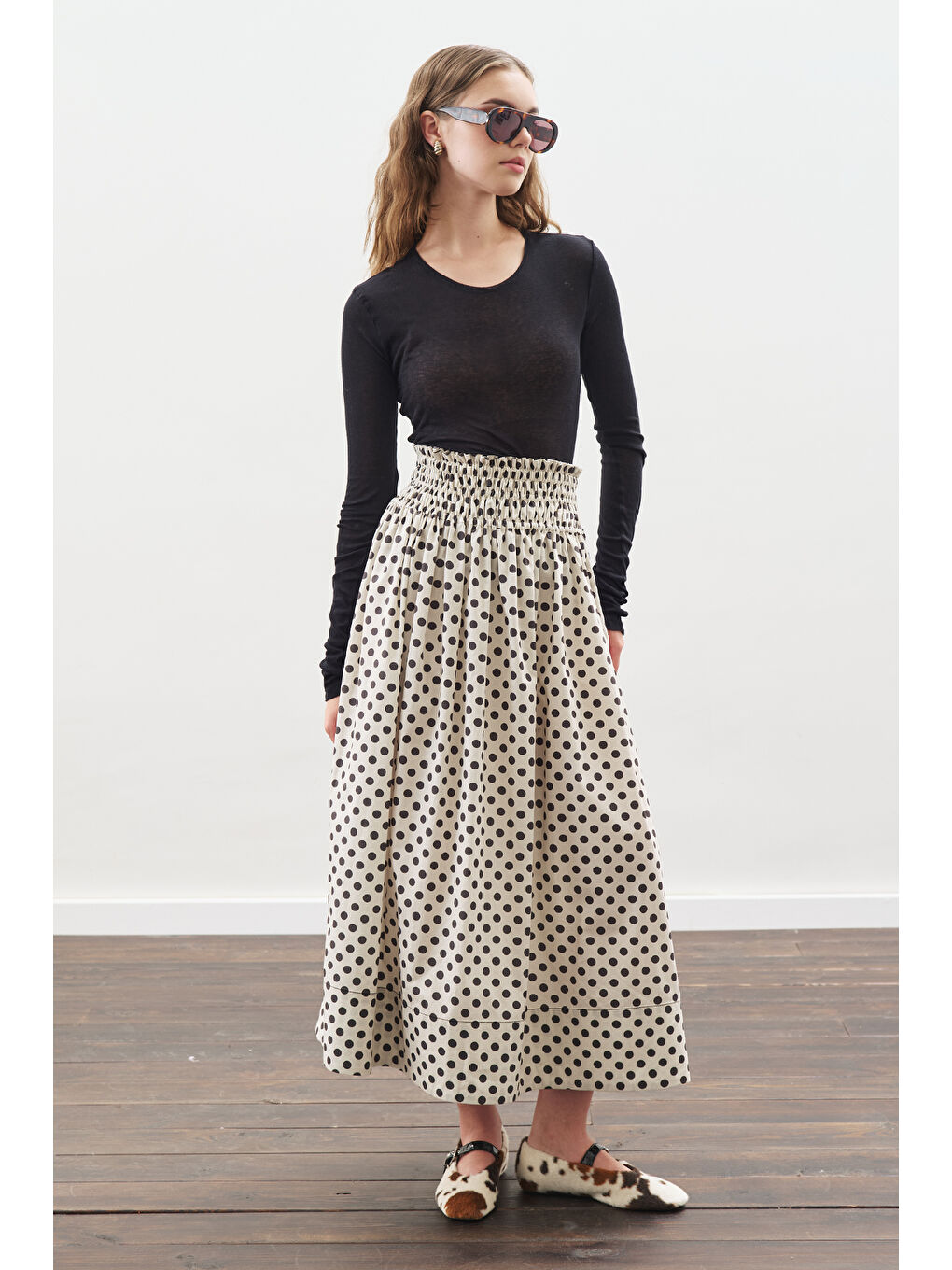 Puantiyeli Beli Büzgülü Etek Ekru-3