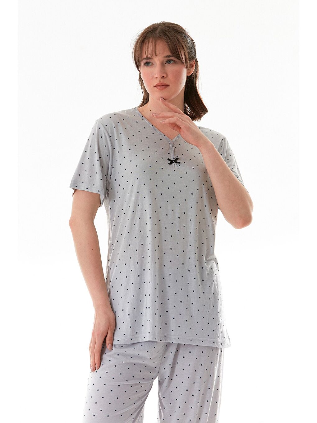 Gri Yıldız Desenli Kısa Kol Büyük Beden Kapri Pijama Takımı-1