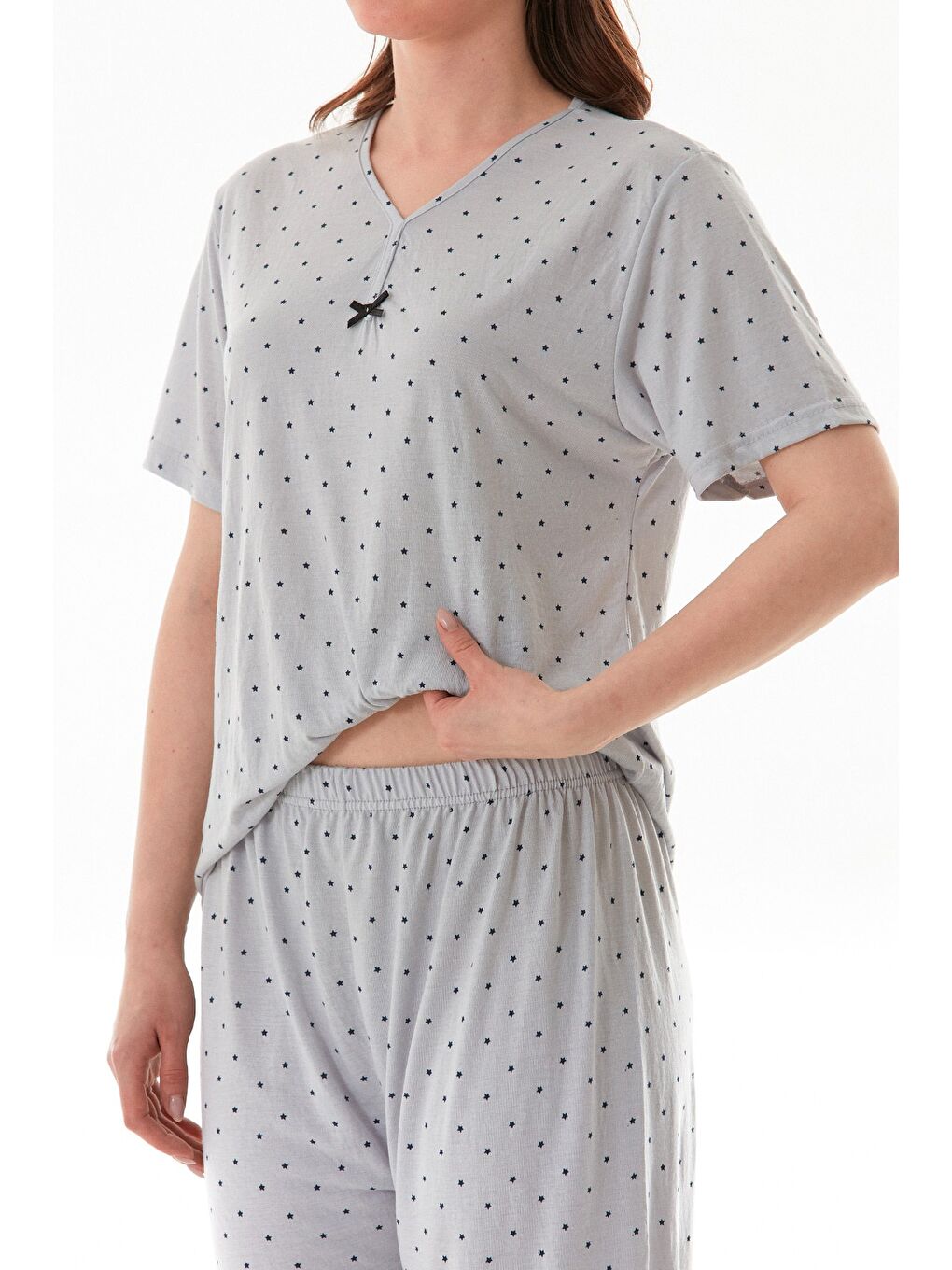 Gri Yıldız Desenli Kısa Kol Büyük Beden Kapri Pijama Takımı-4