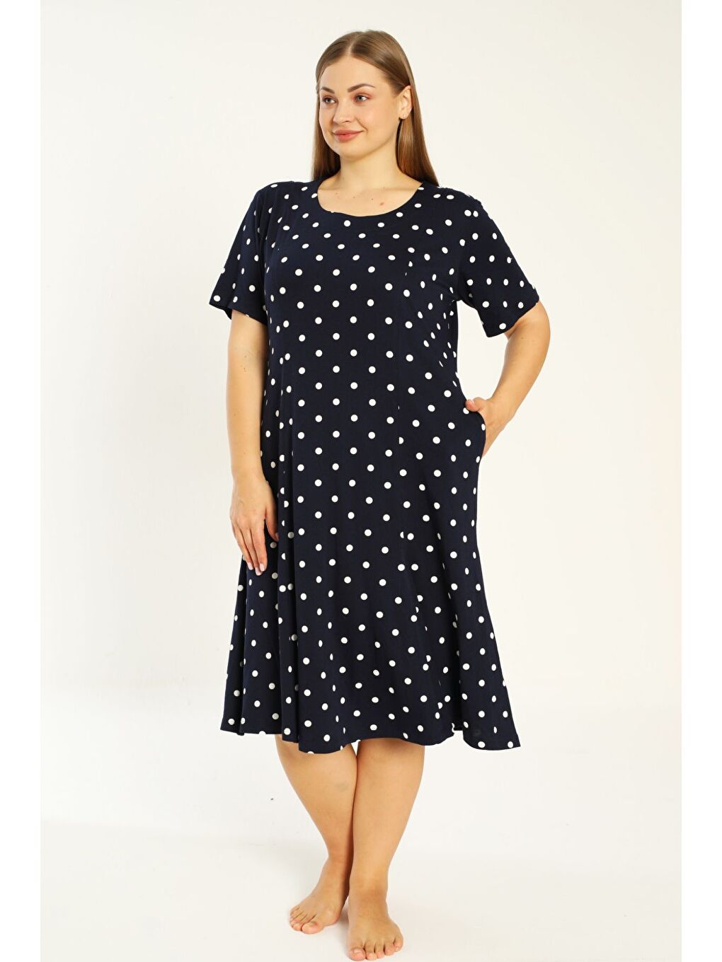 Lacivert Puantiyeli Kısa Kollu Cepli Pamuklu Büyük Beden Elbise-2