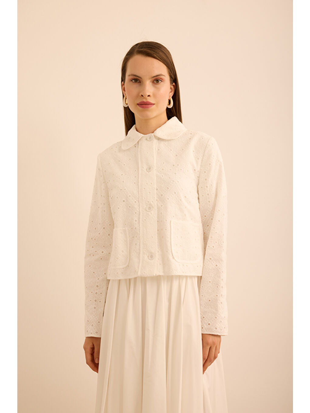 Ekru Pamuk Brode Kısa Ceket-1