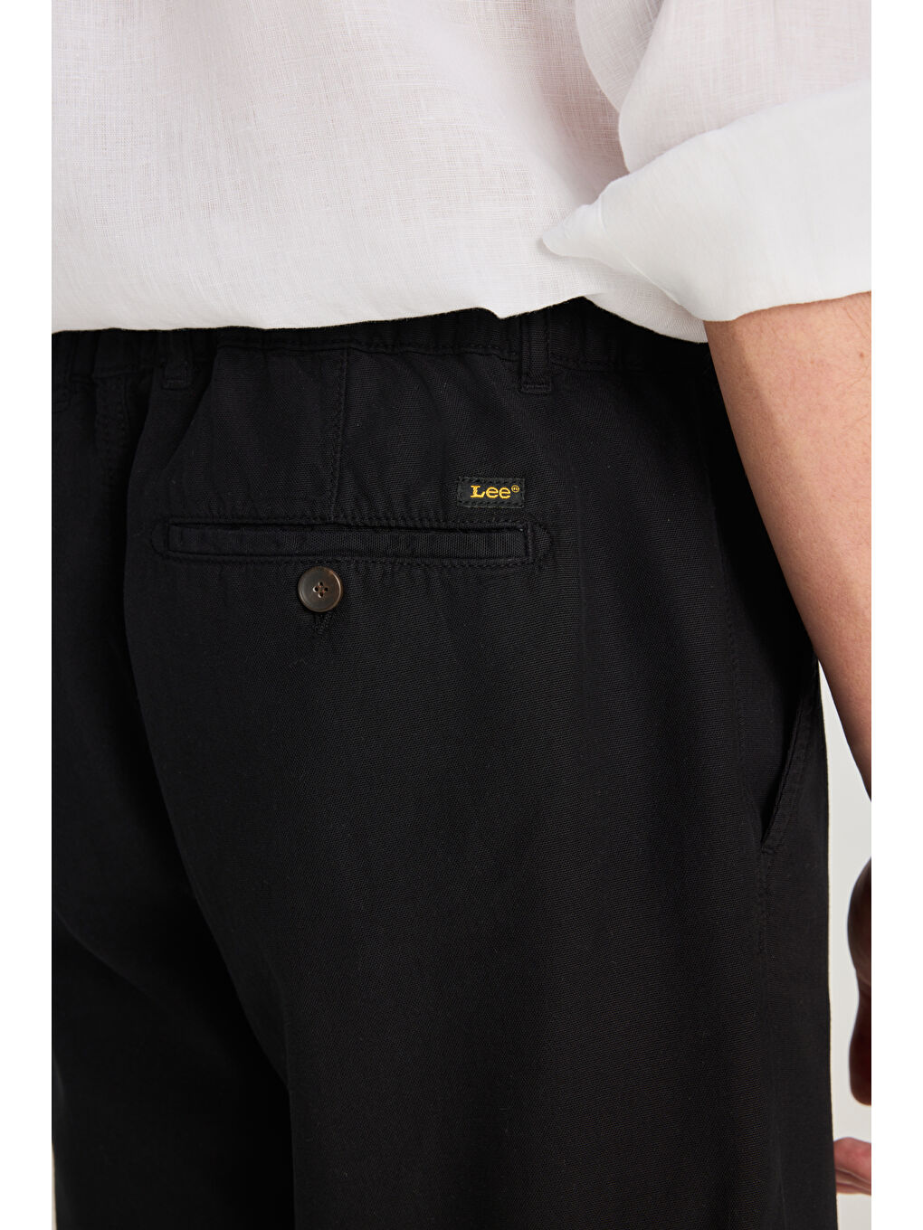 Relaxed Fit Geniş Kesim Lastik Bel Detaylı Esnek Siyah Chino Şort-4