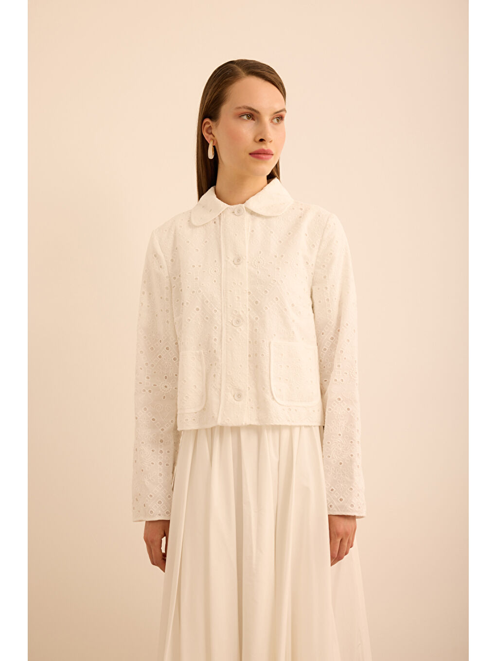 Ekru Pamuk Brode Kısa Ceket-4