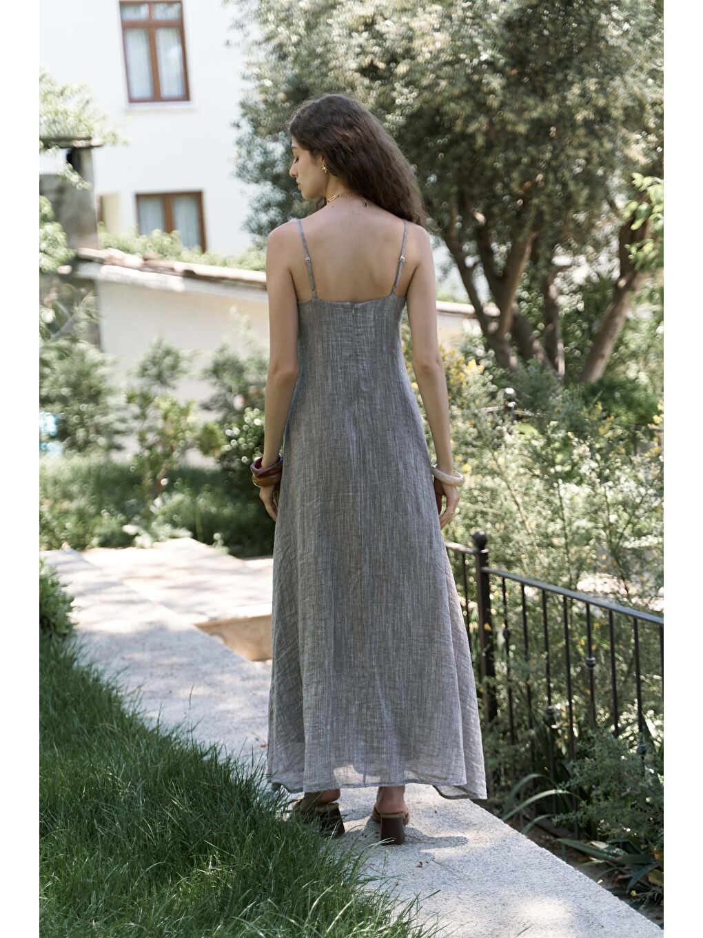 Kahverengi Cinas Askılı Uzun Kahve Keten Elbise-2