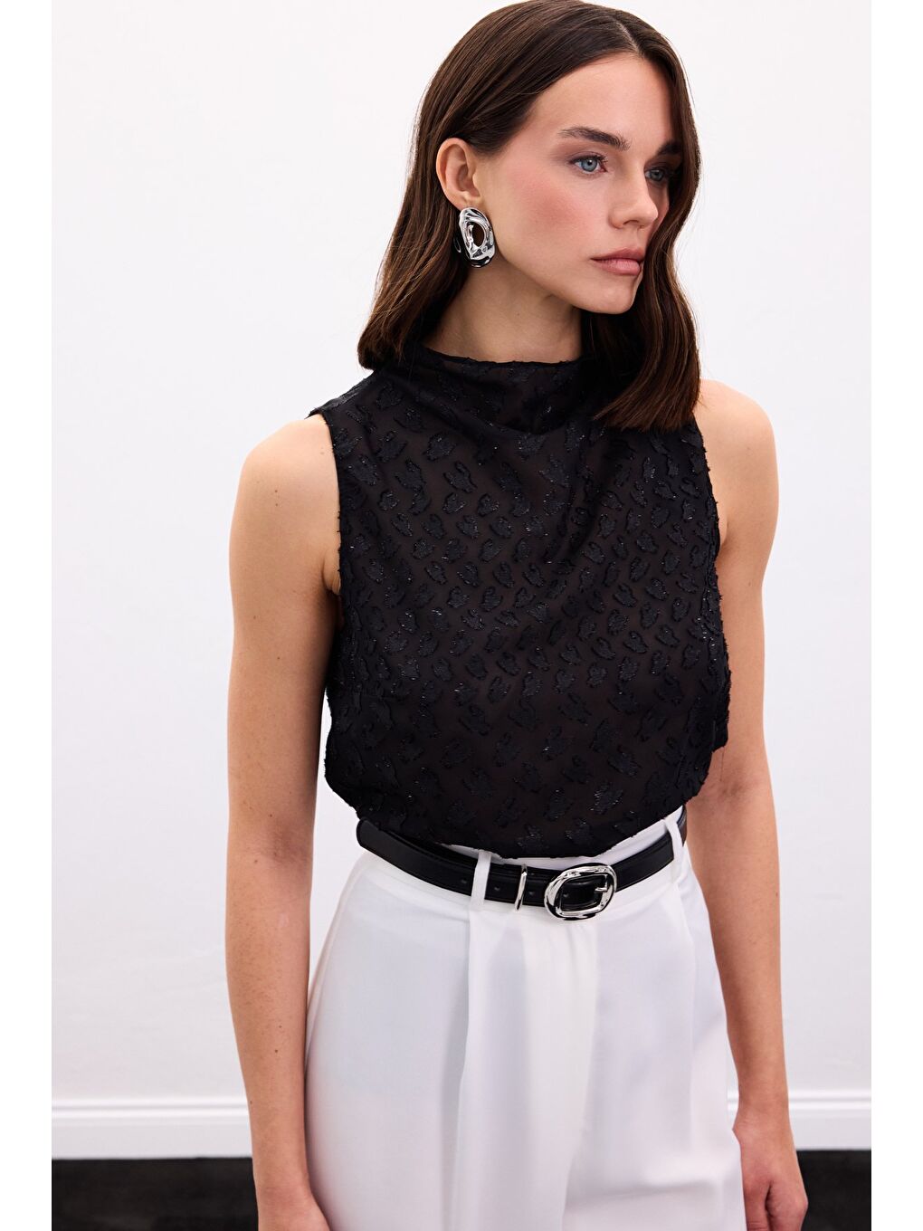 Kolsuz Dokulu Bluz - Siyah