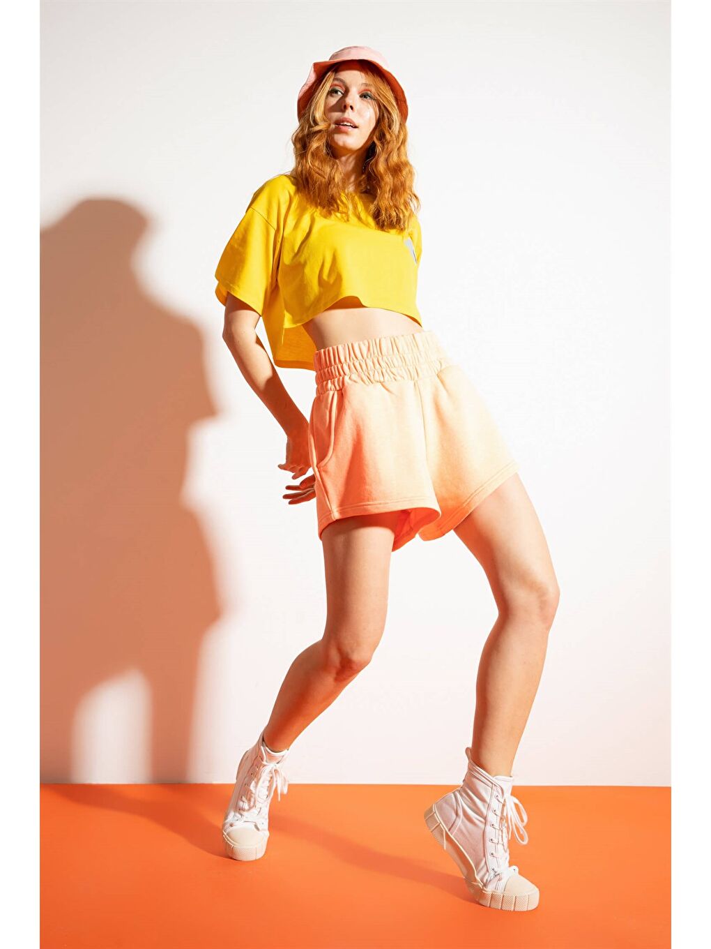 Kadın Kısa Shadow Panda Sarı T-Shirt-3