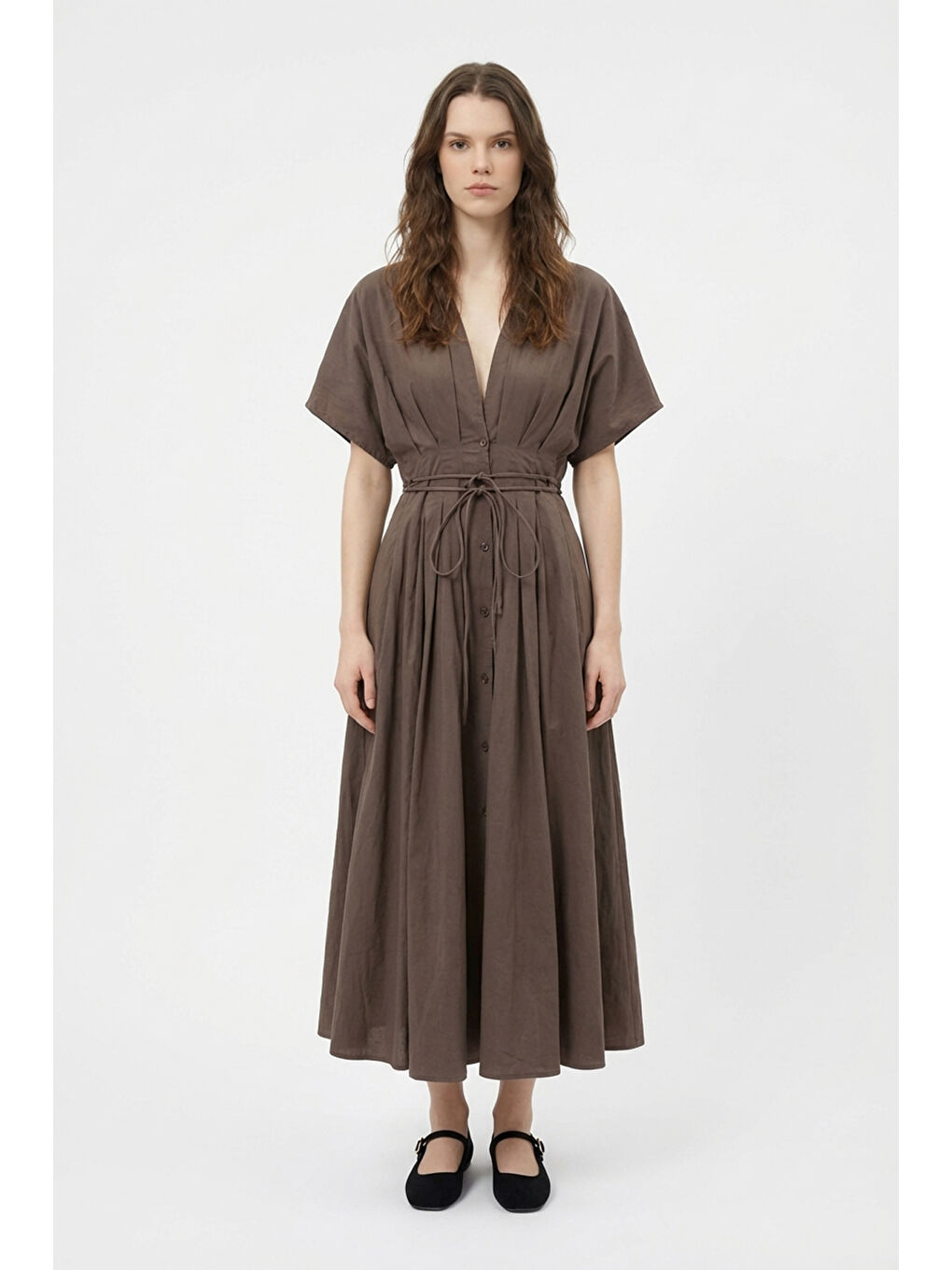 Beli Bağcıklı V Yaka Midi Elbise Kahverengi