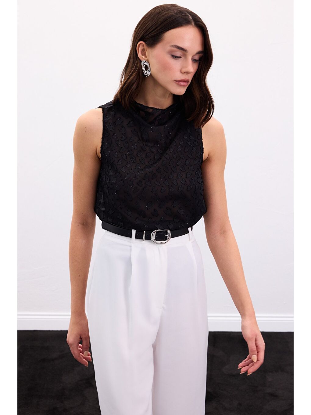 Kolsuz Dokulu Bluz - Siyah-1