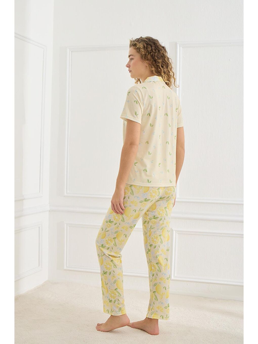Kadın Limon Desenli Polo Yaka Elastanlı Süprem Pijama Takım | Sarı 70110-856-2